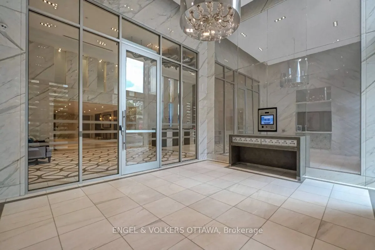 111 Champagne Avenue S #610