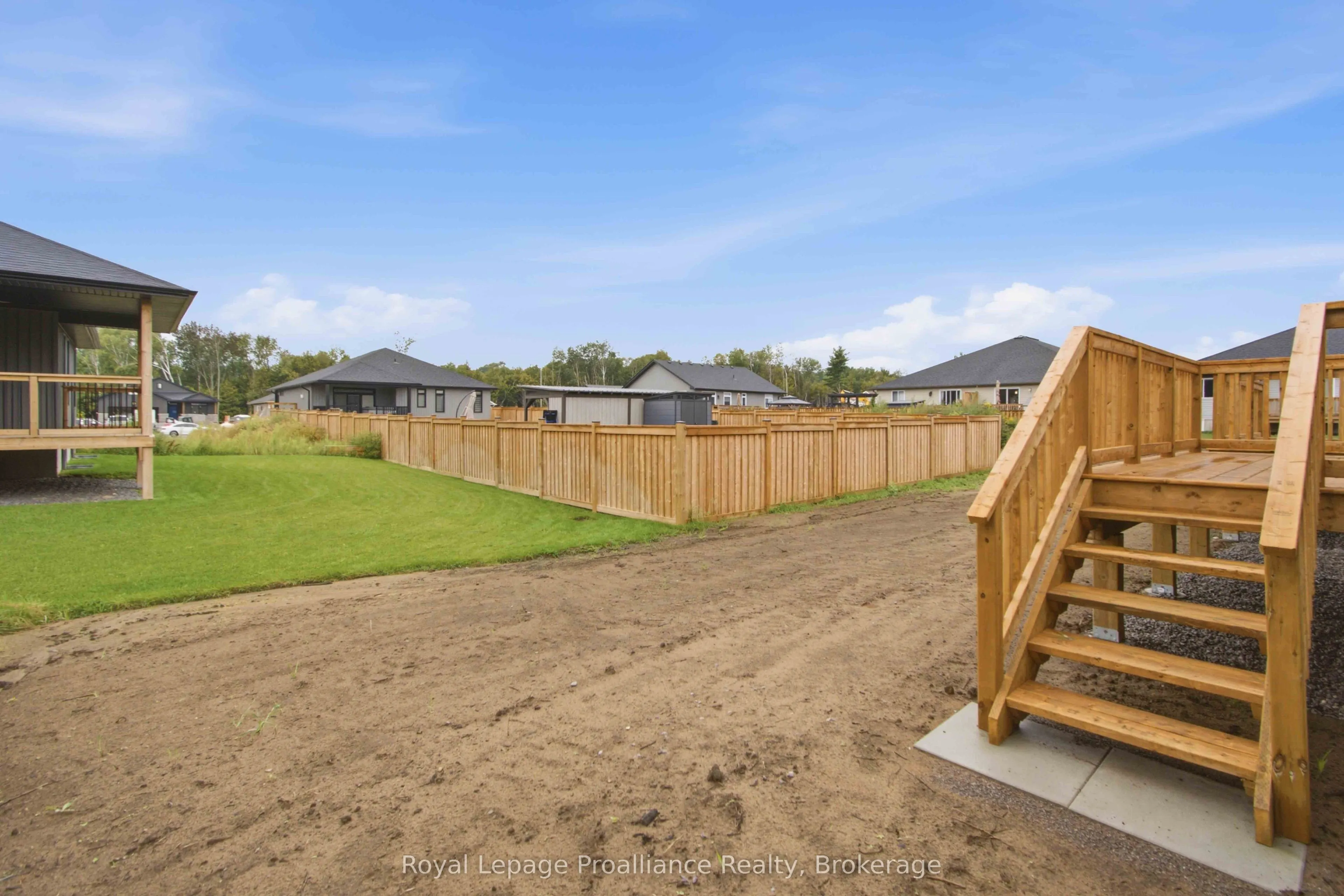 52 Mackenzie John Crescent