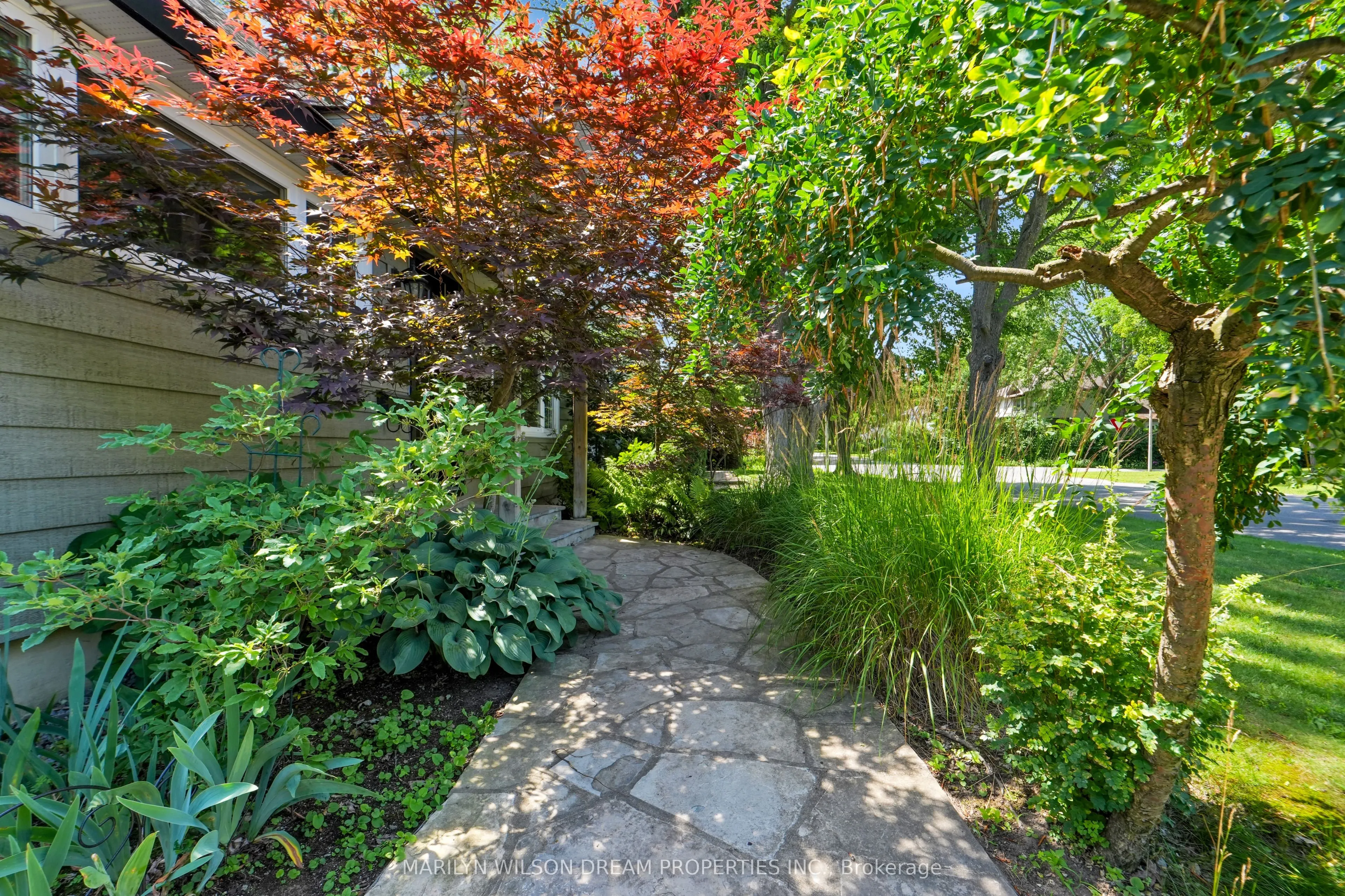 24 Bedford Crescent