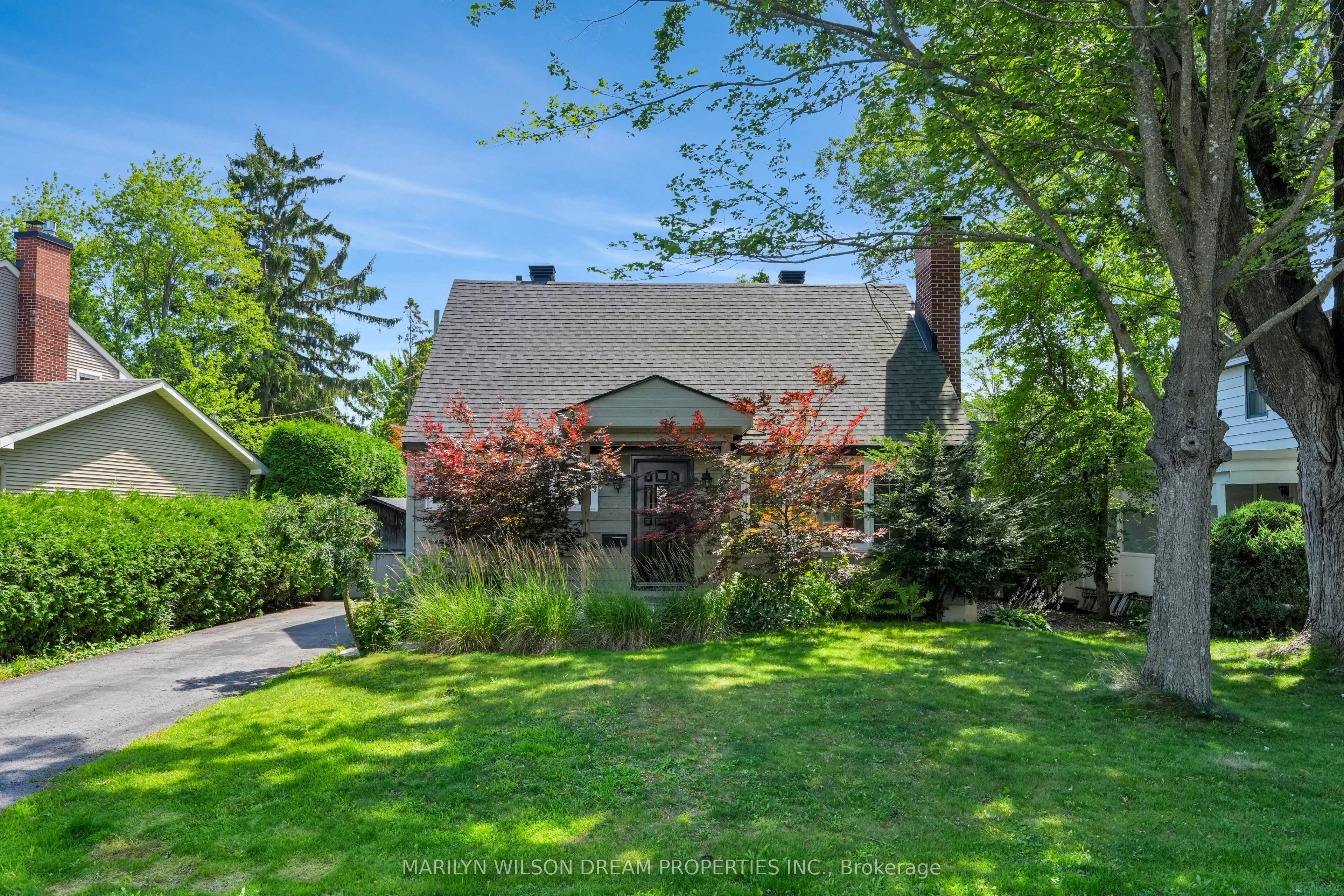 24 Bedford Crescent