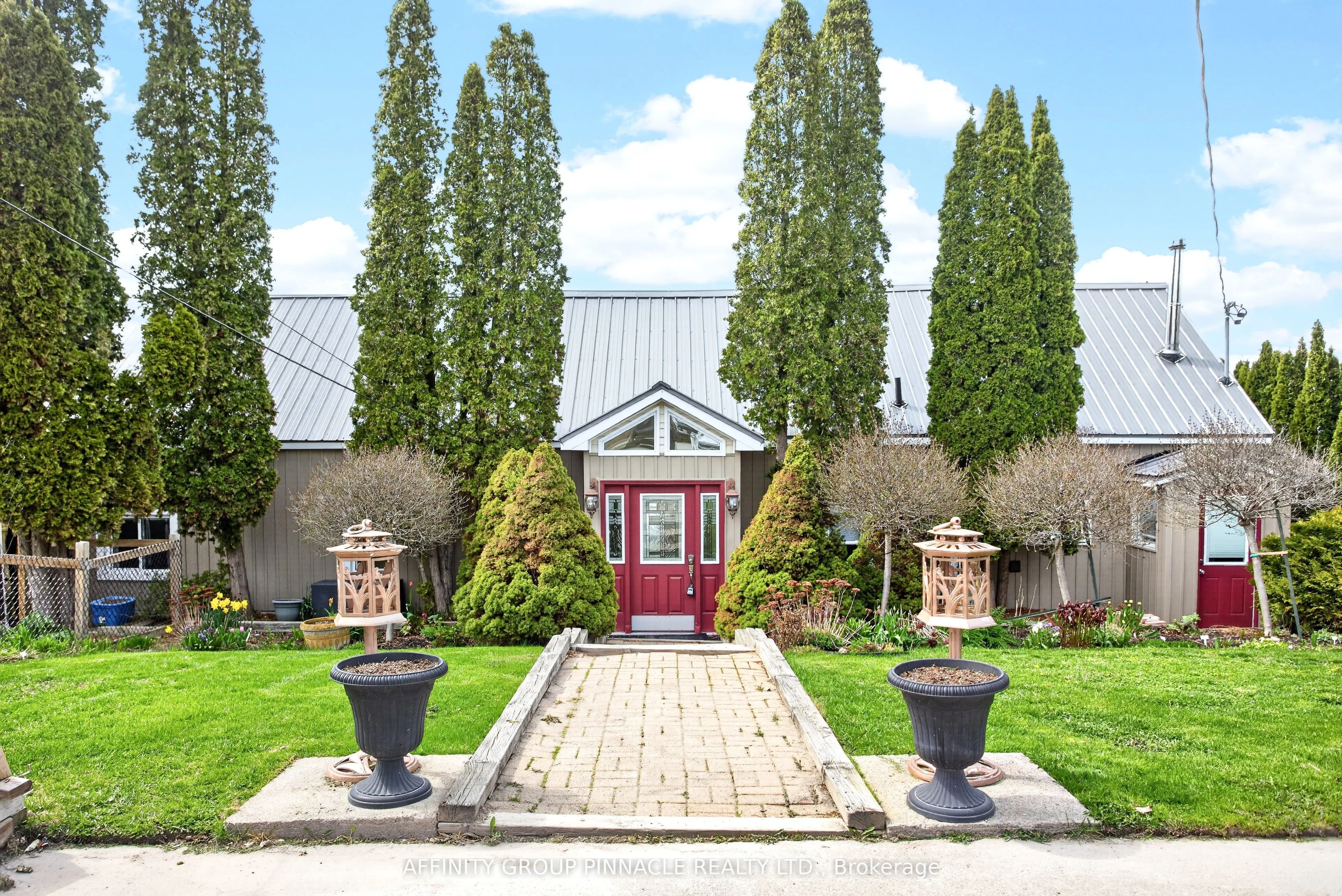 14 Oriole Road