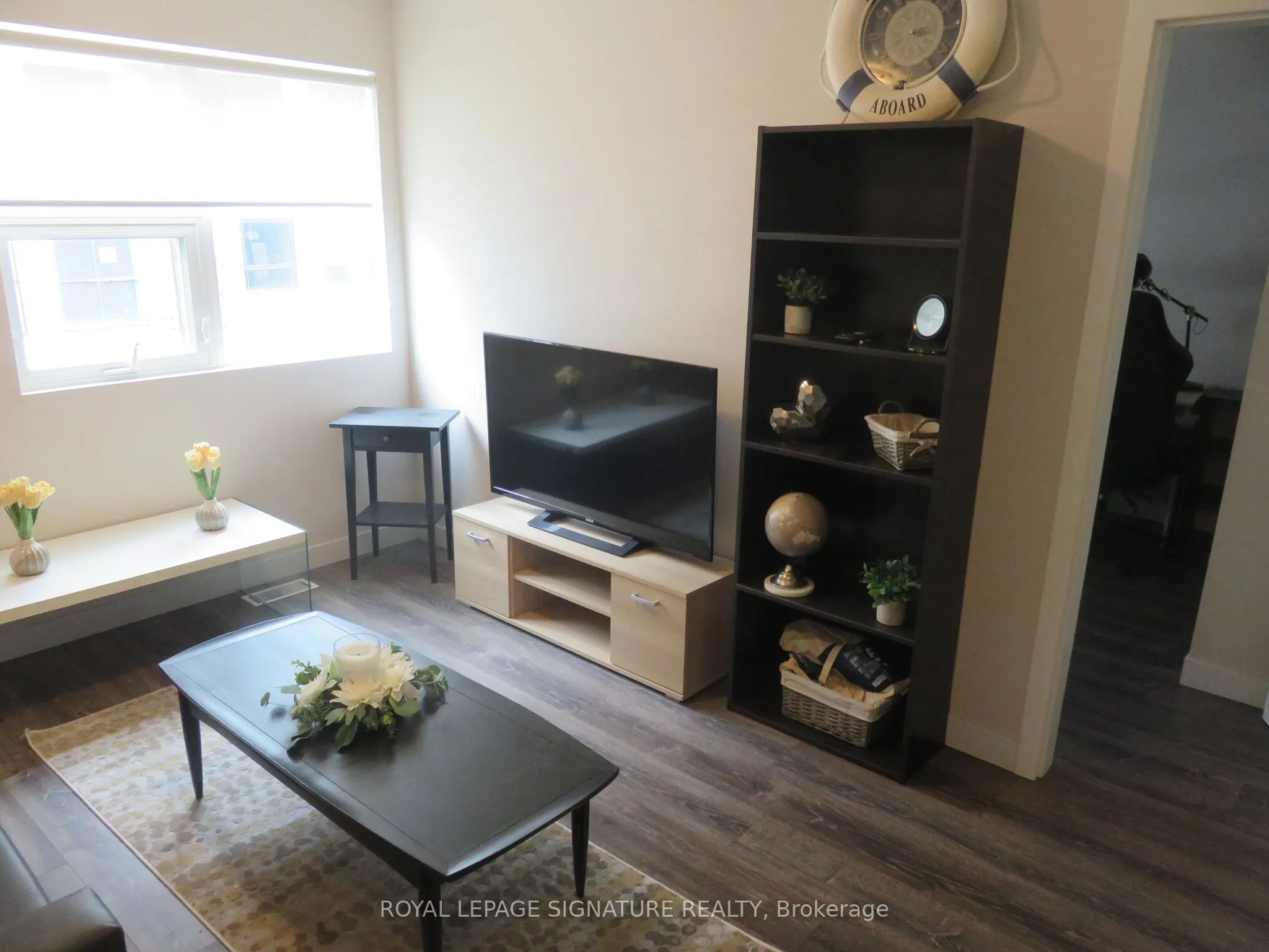288 Albert Street #216