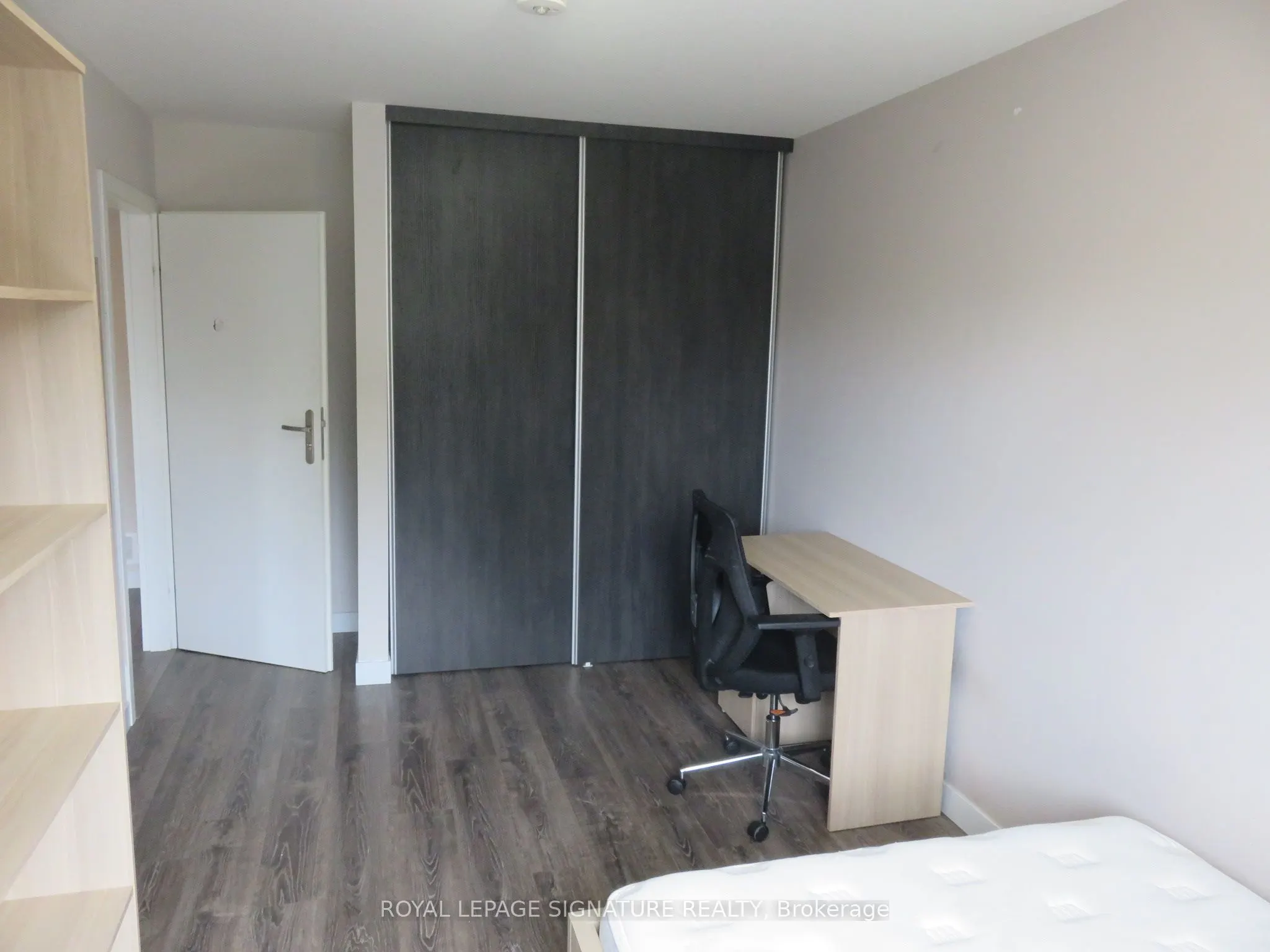 288 Albert Street #216