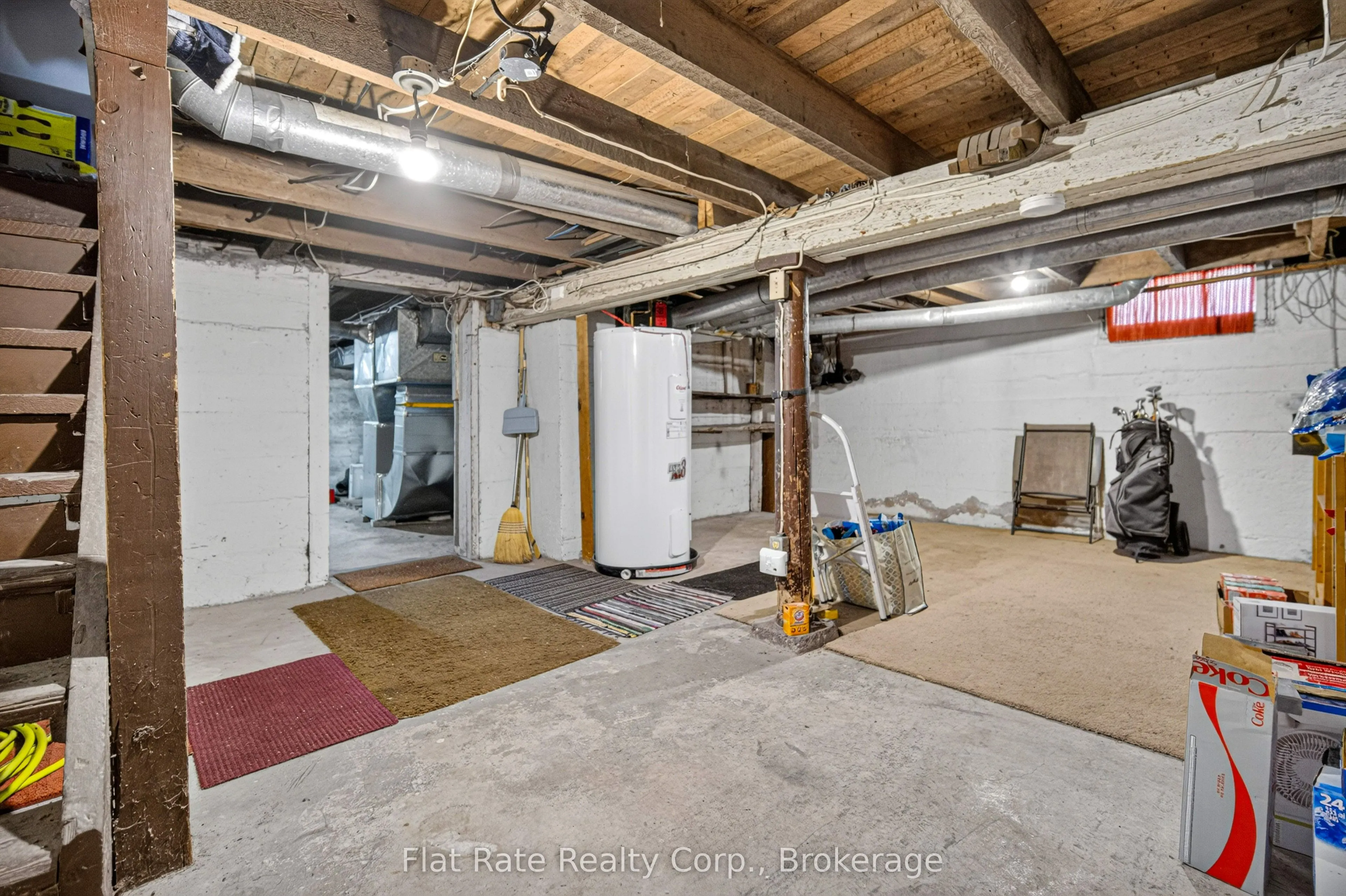 220 LONDON Street