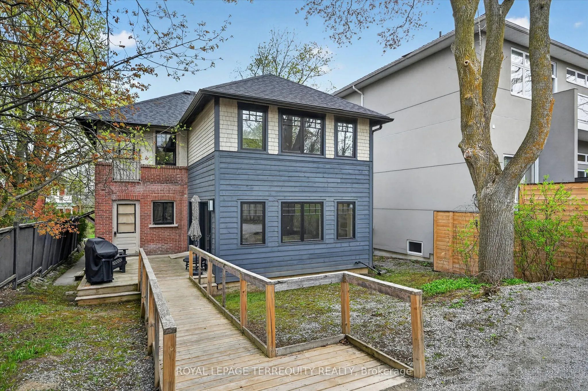 53 BENSON Avenue