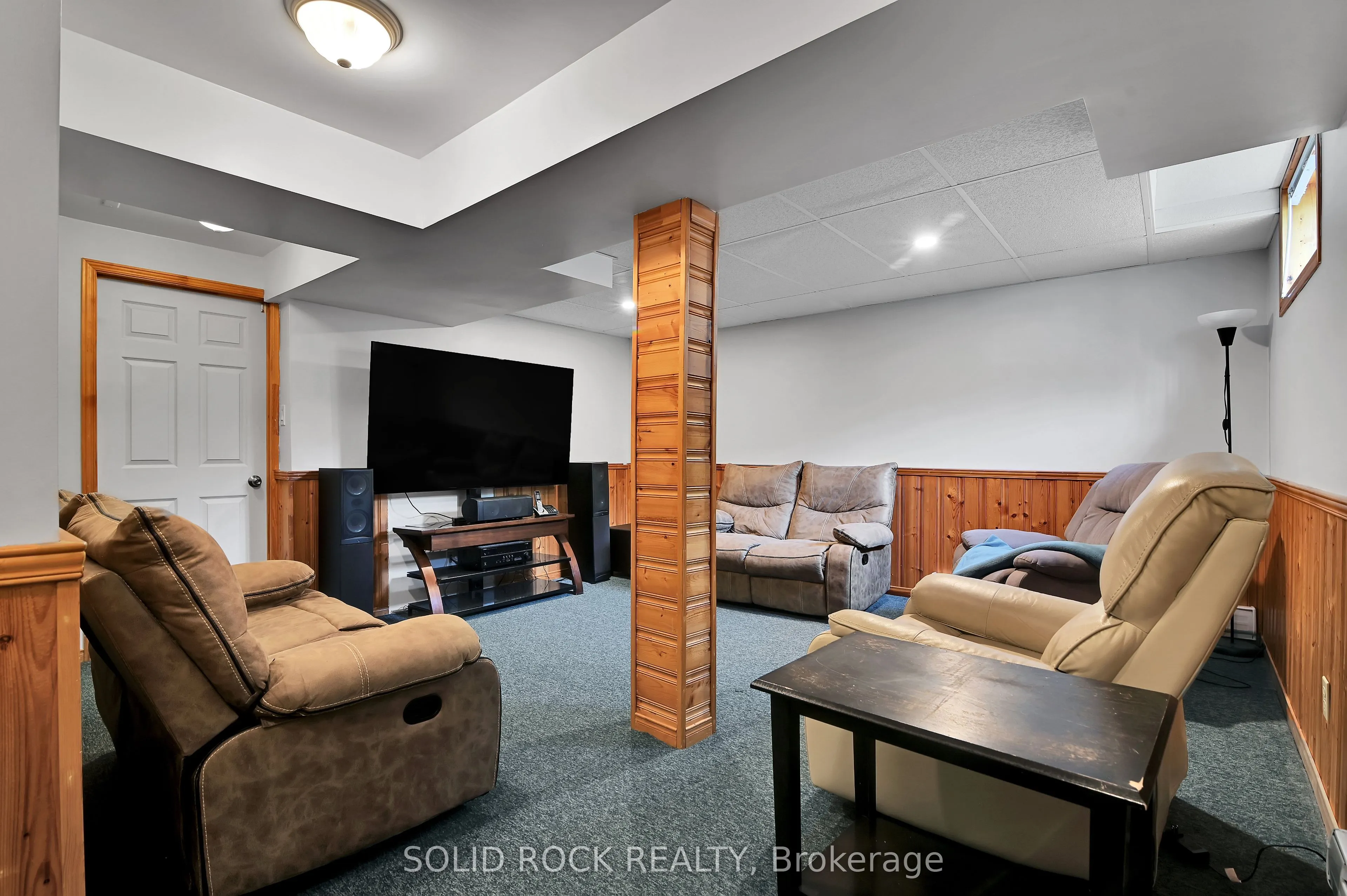 253 Cote-Royale Crescent