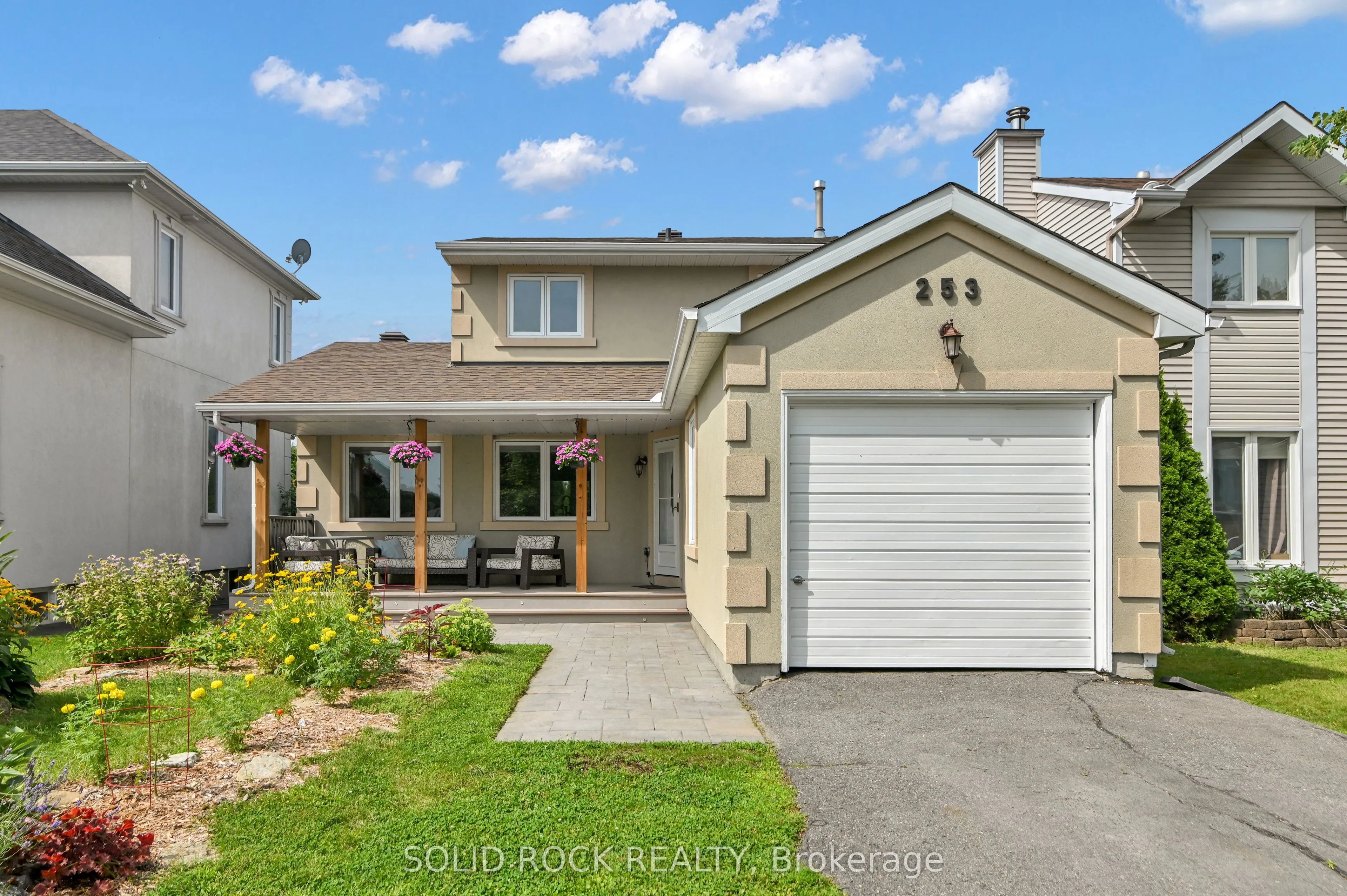 253 Cote-Royale Crescent