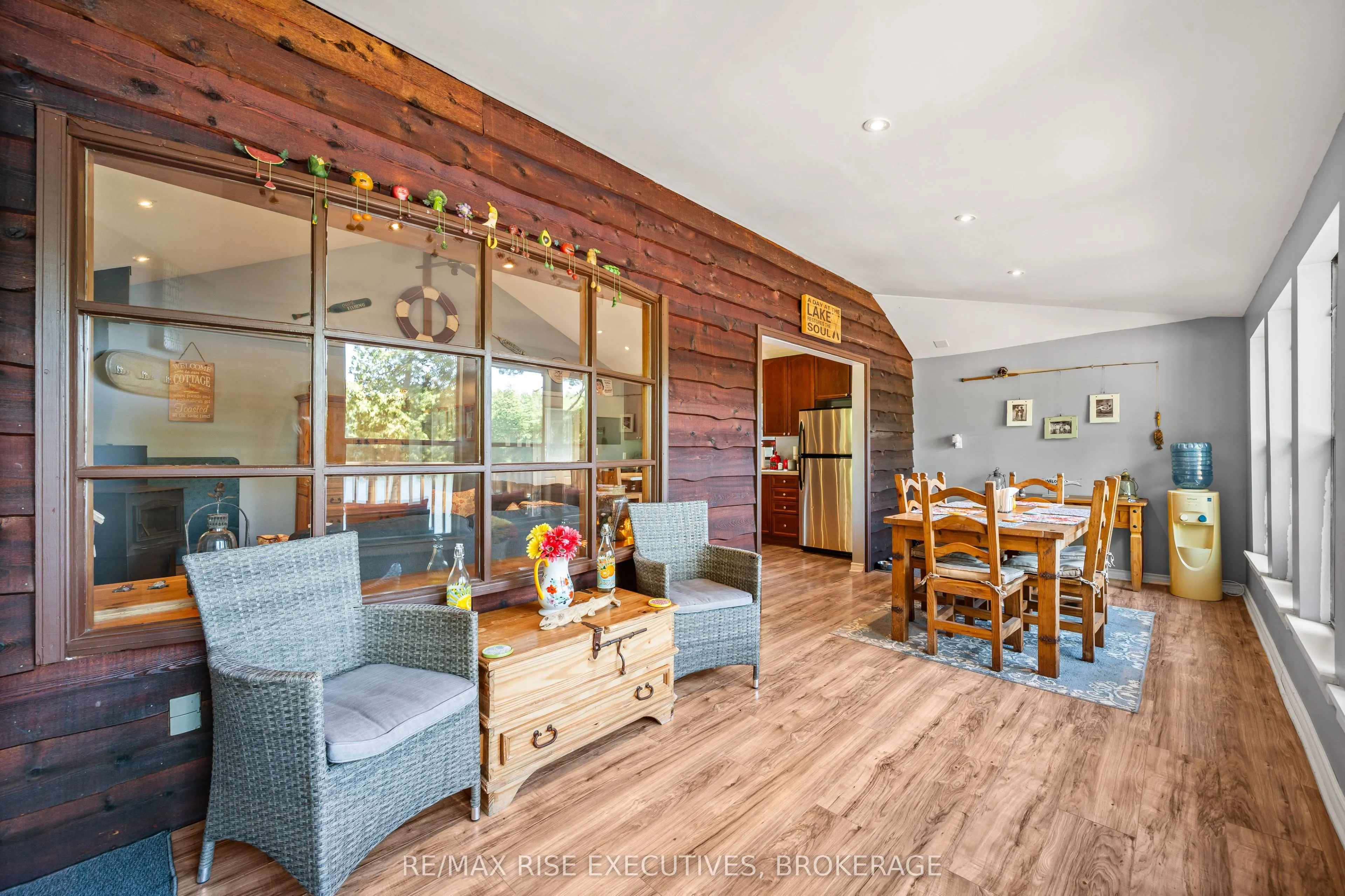 1123 Willys Lane