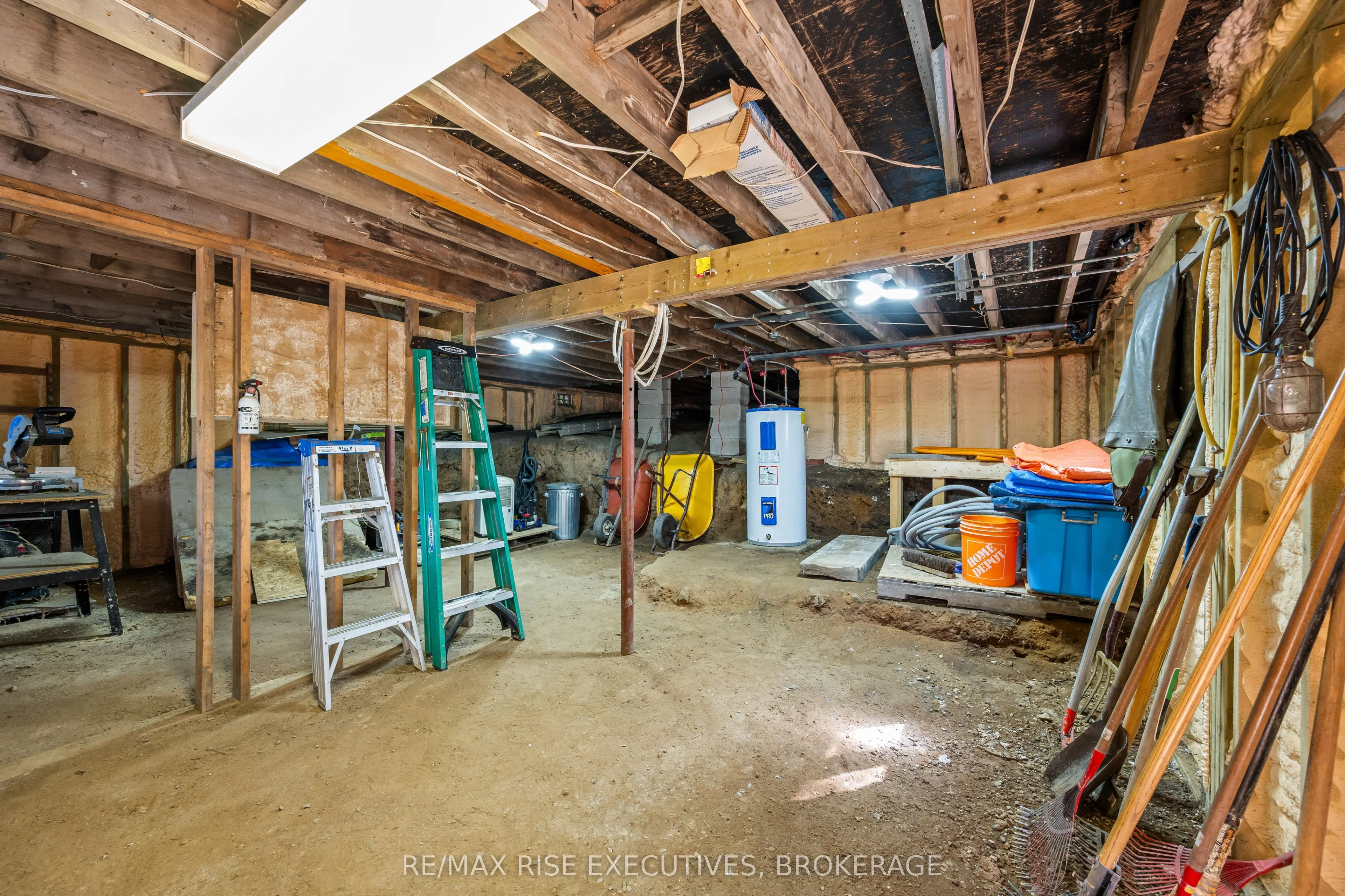 1123 Willys Lane