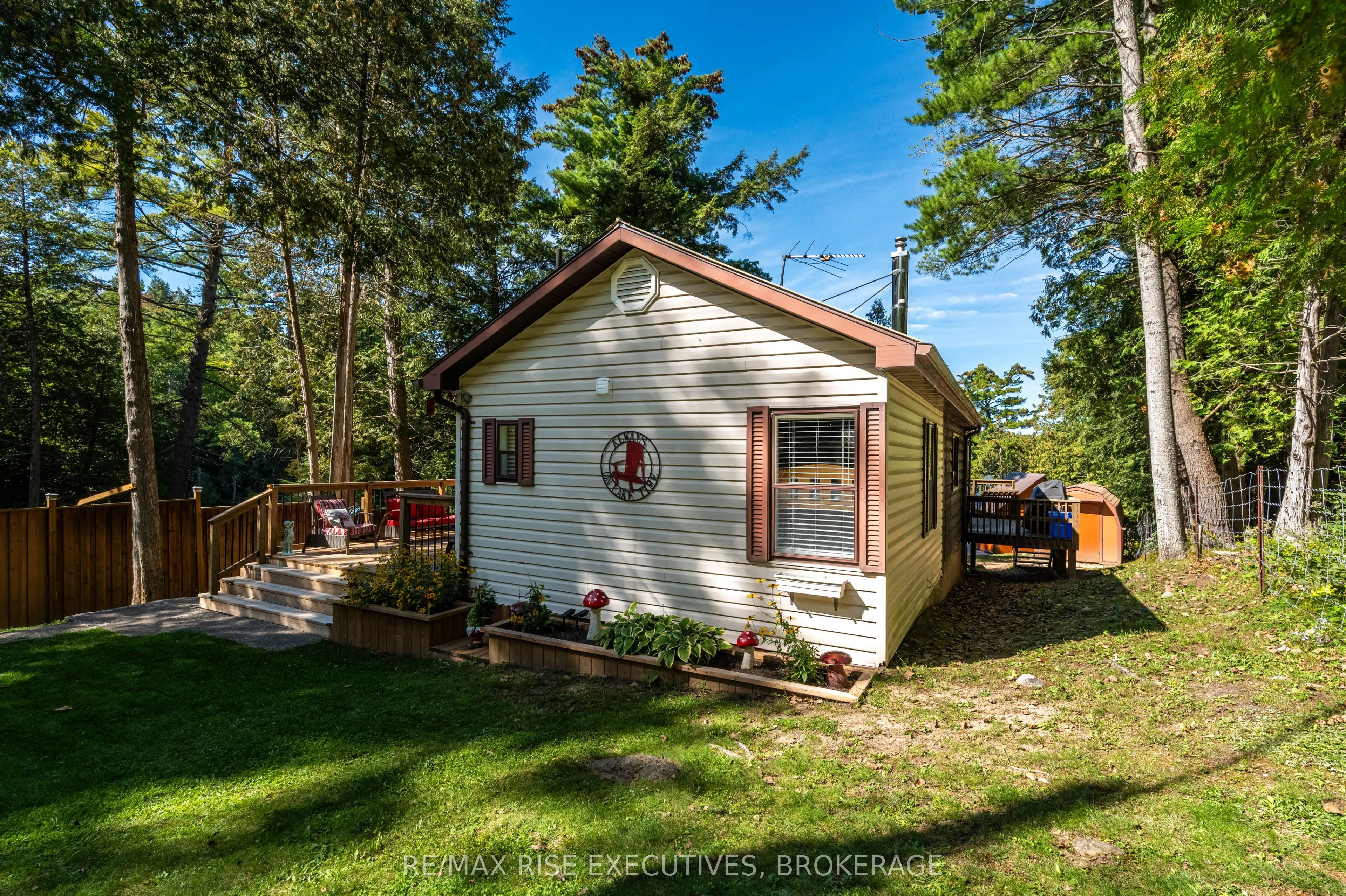 1123 Willys Lane