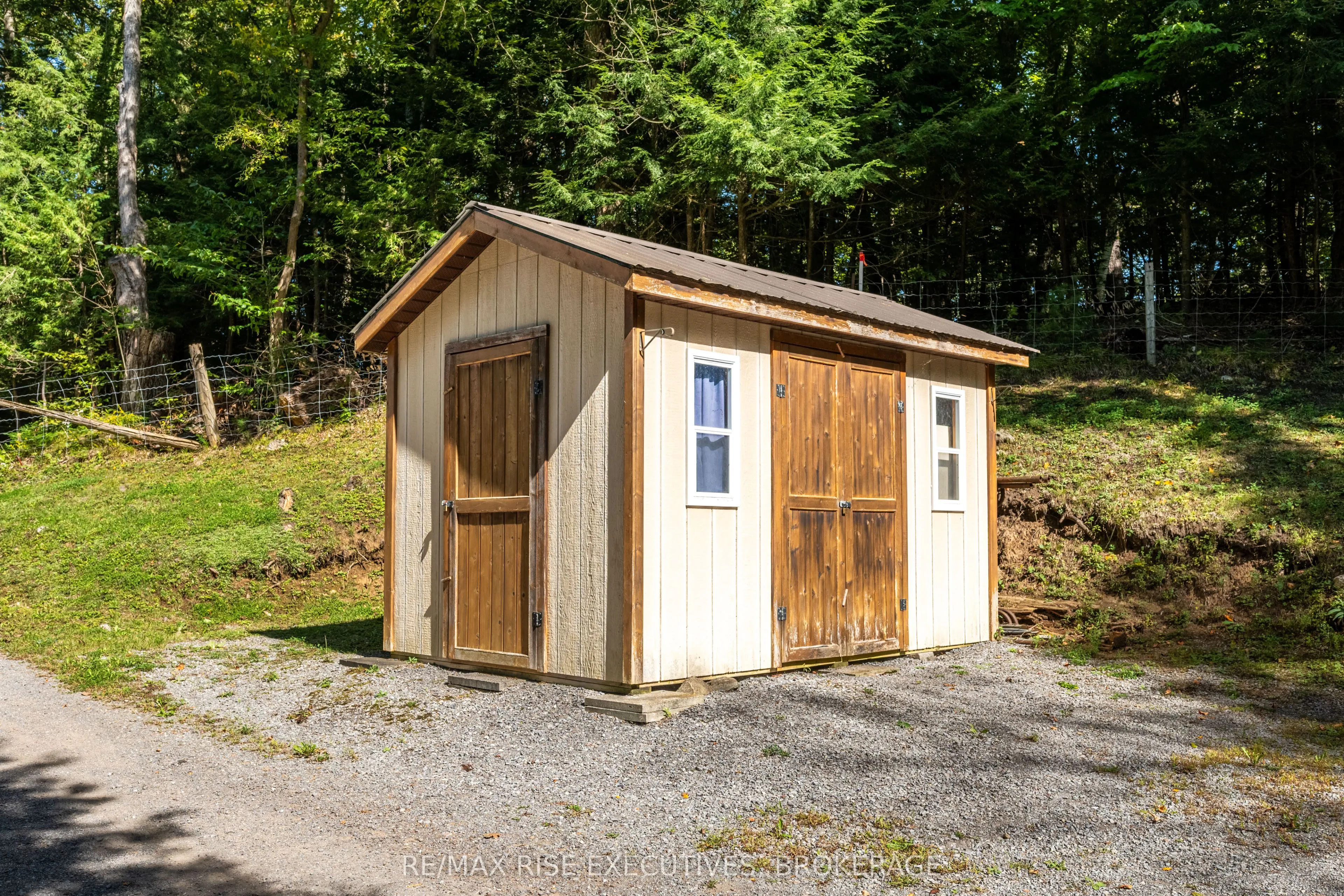 1123 Willys Lane