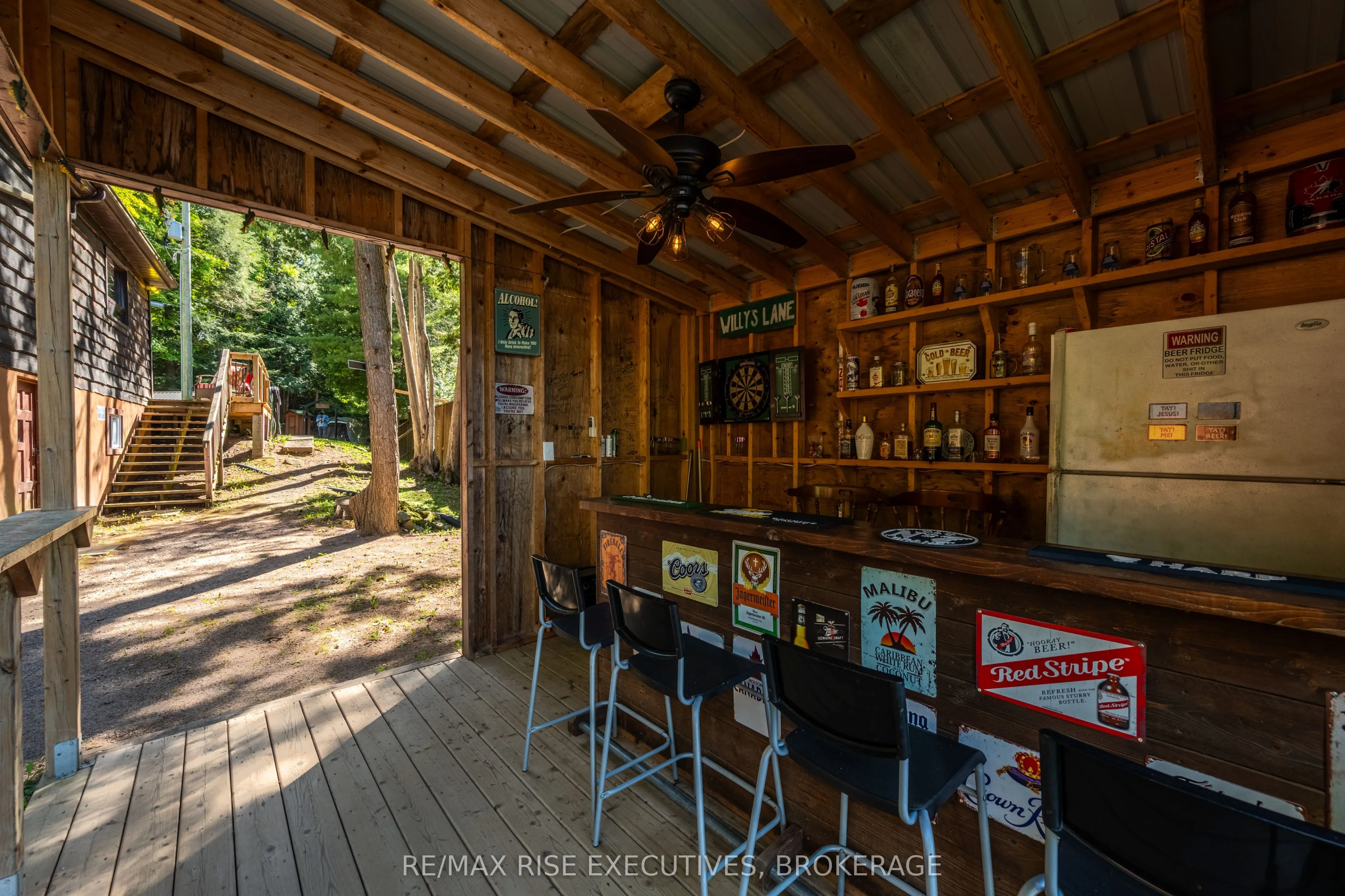 1123 Willys Lane