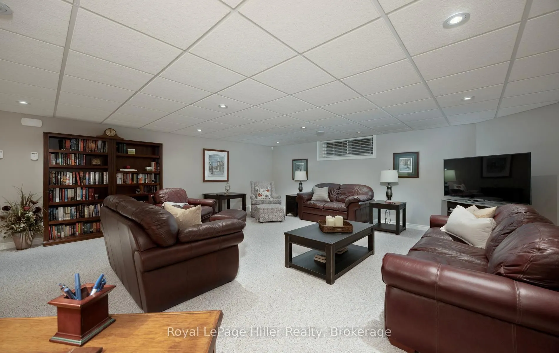 2 Findlay Place
