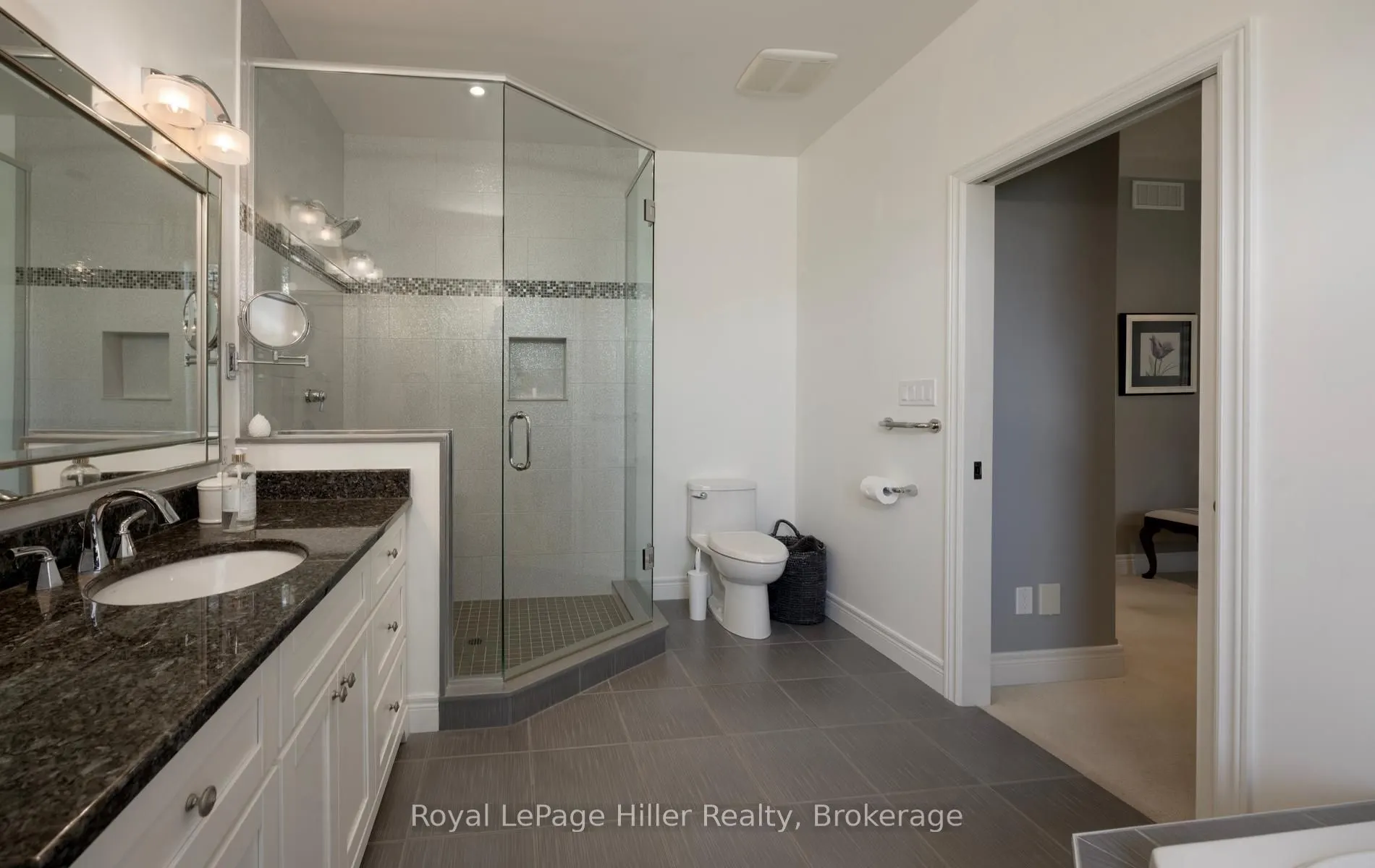 2 Findlay Place