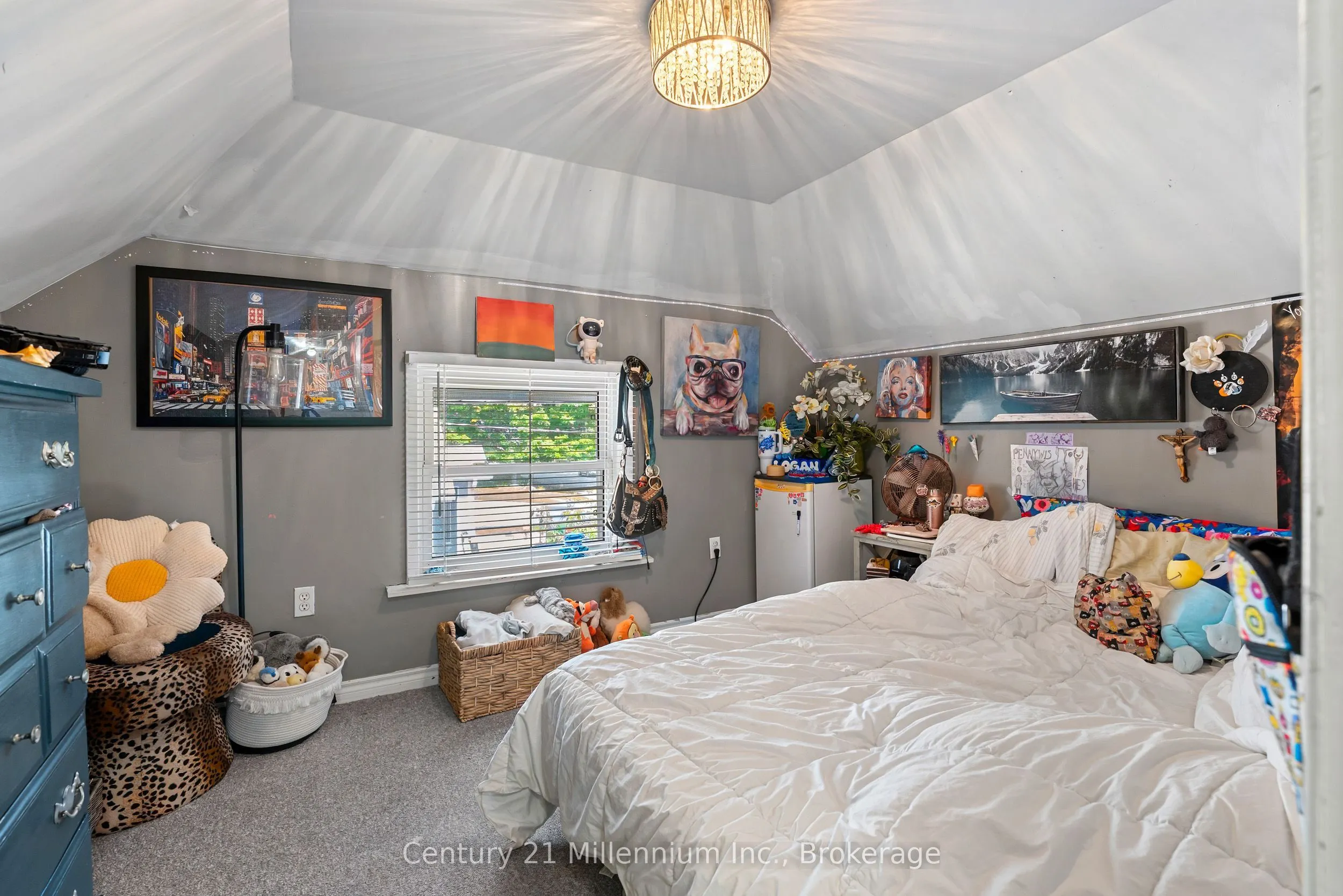 1712 5th Avenue W