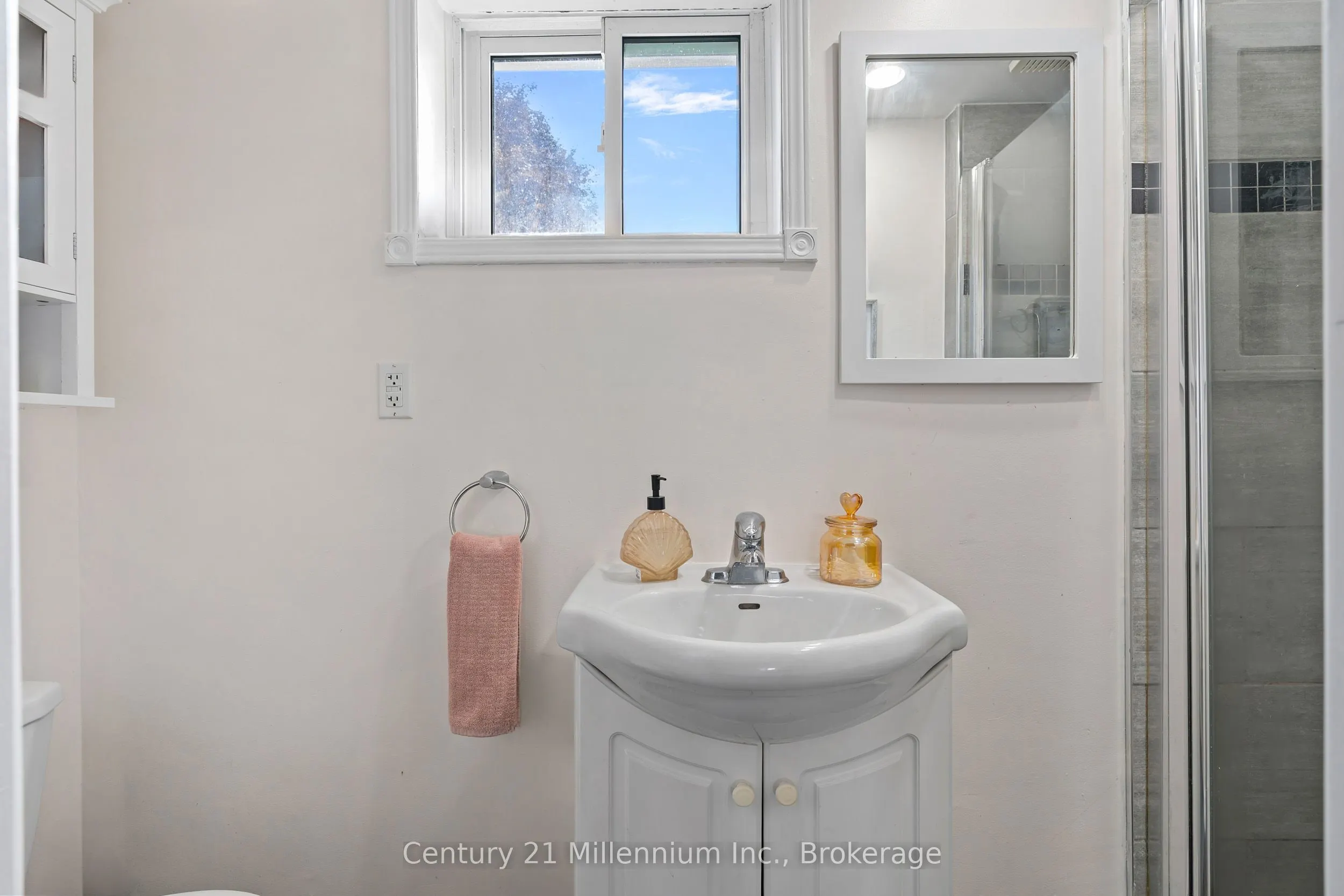 1712 5th Avenue W