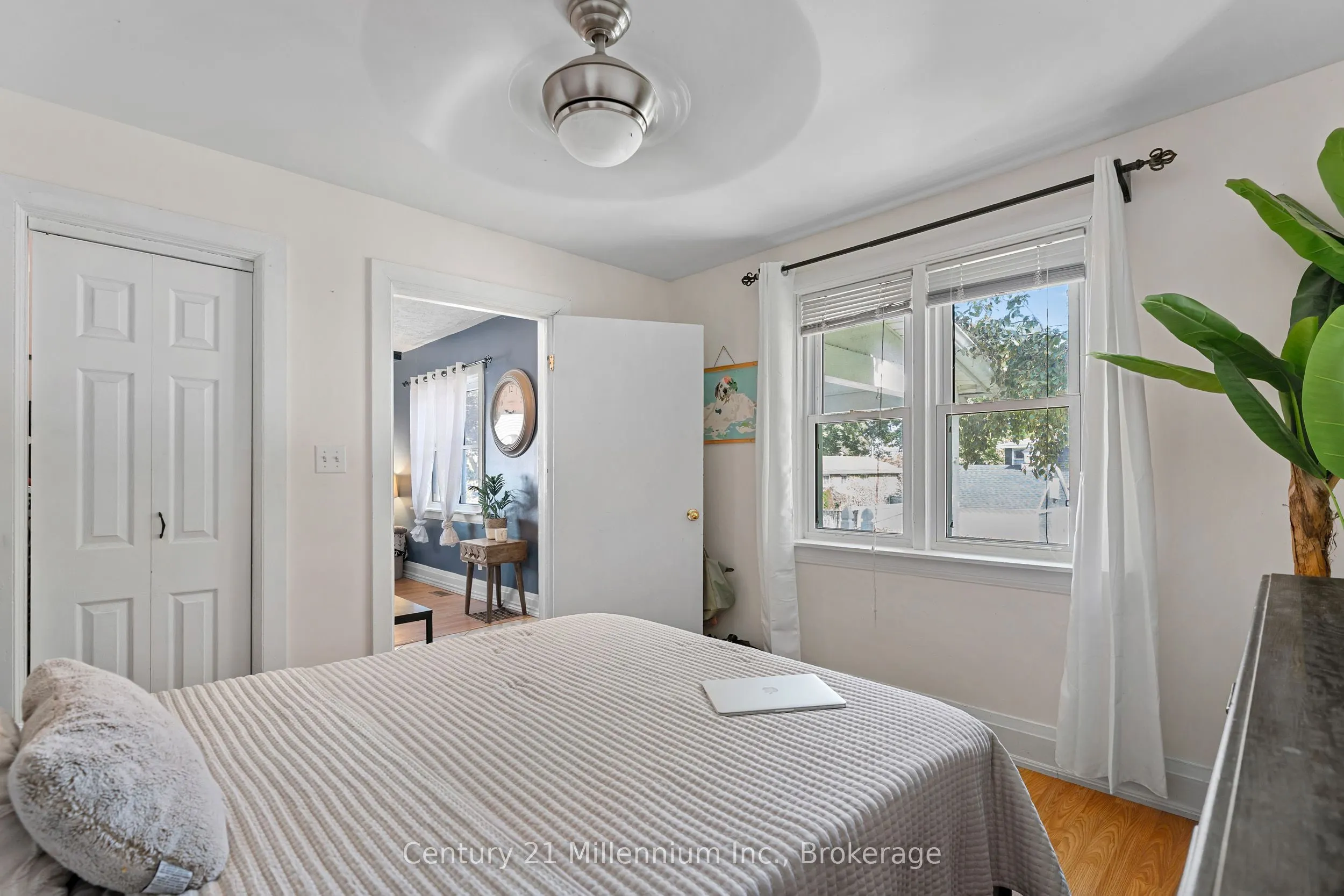 1712 5th Avenue W