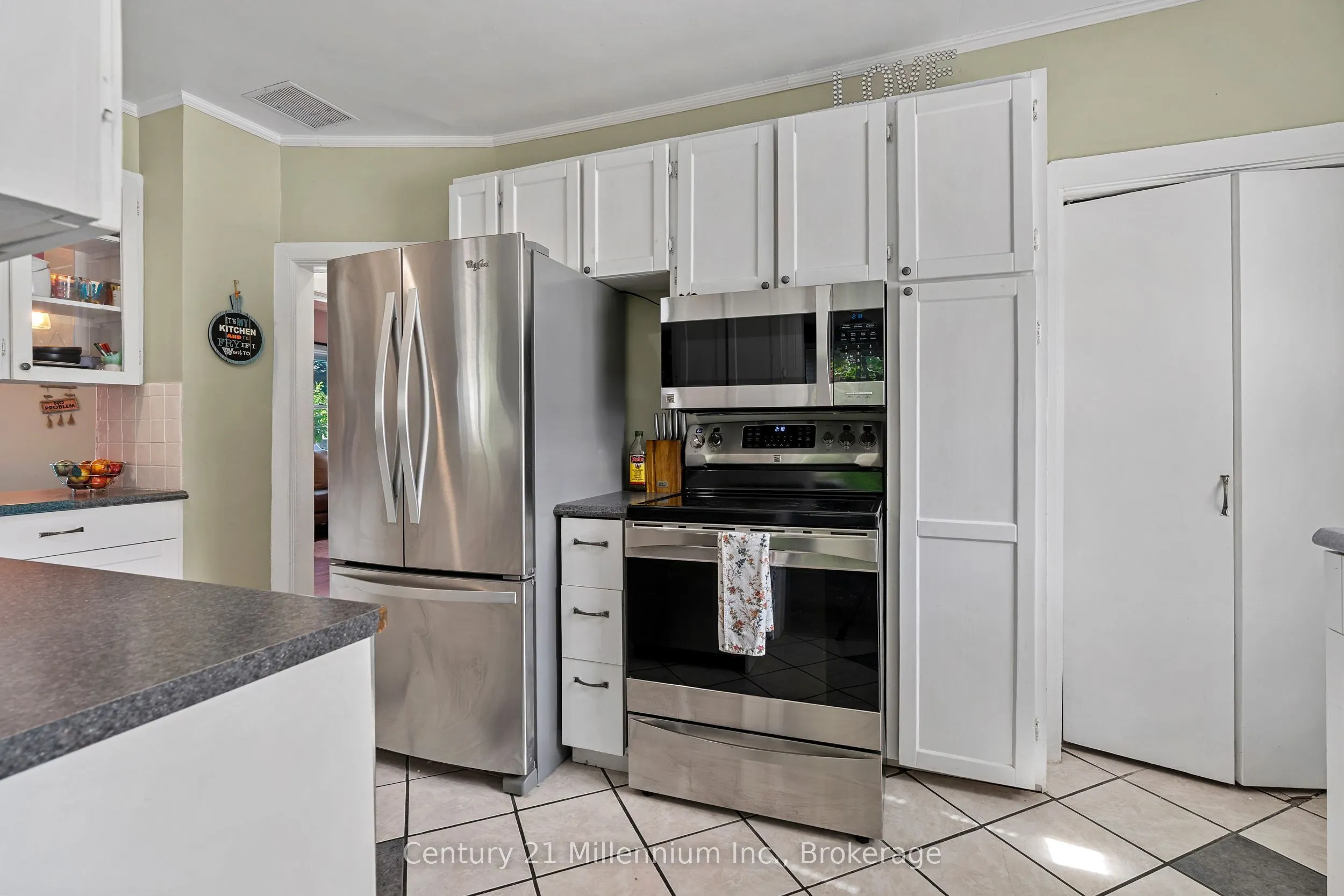 1712 5th Avenue W