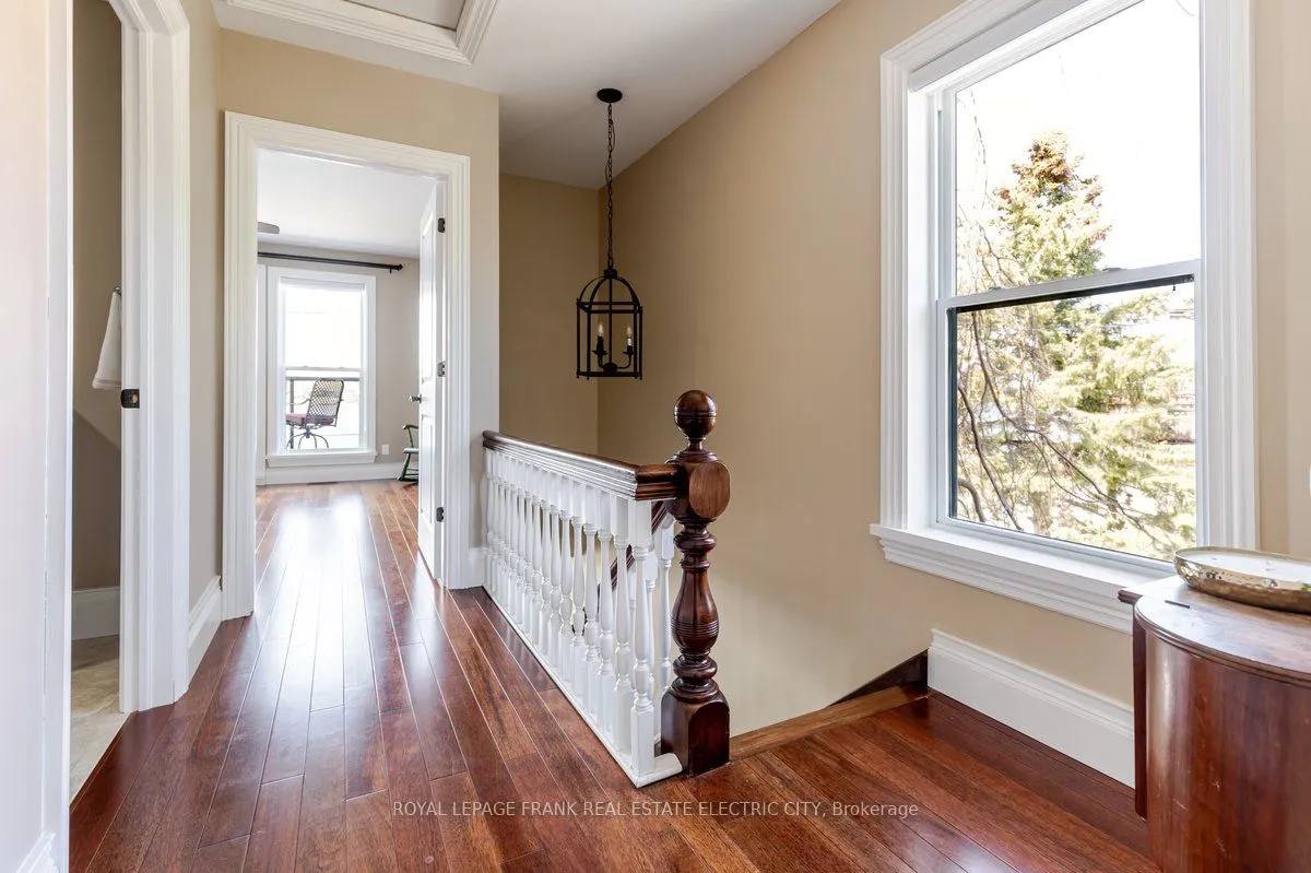 97 Crescent Street