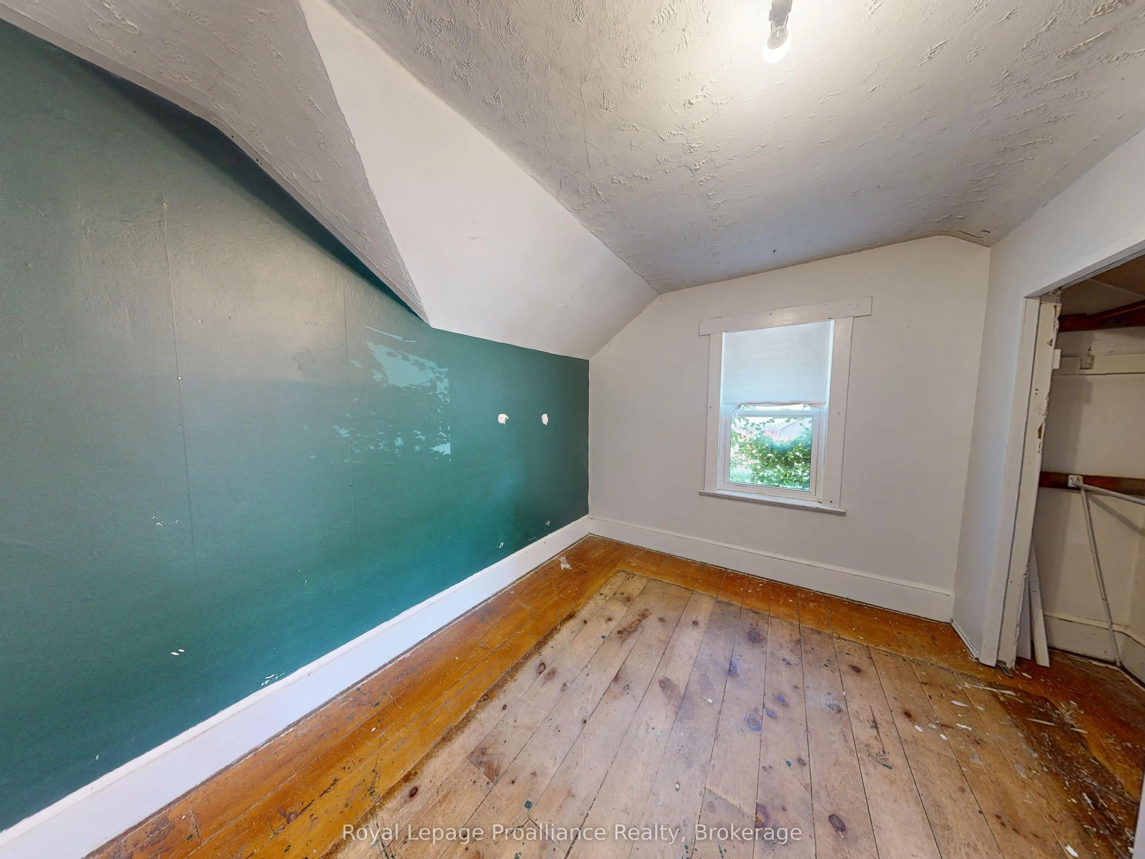 166 Burnham Street