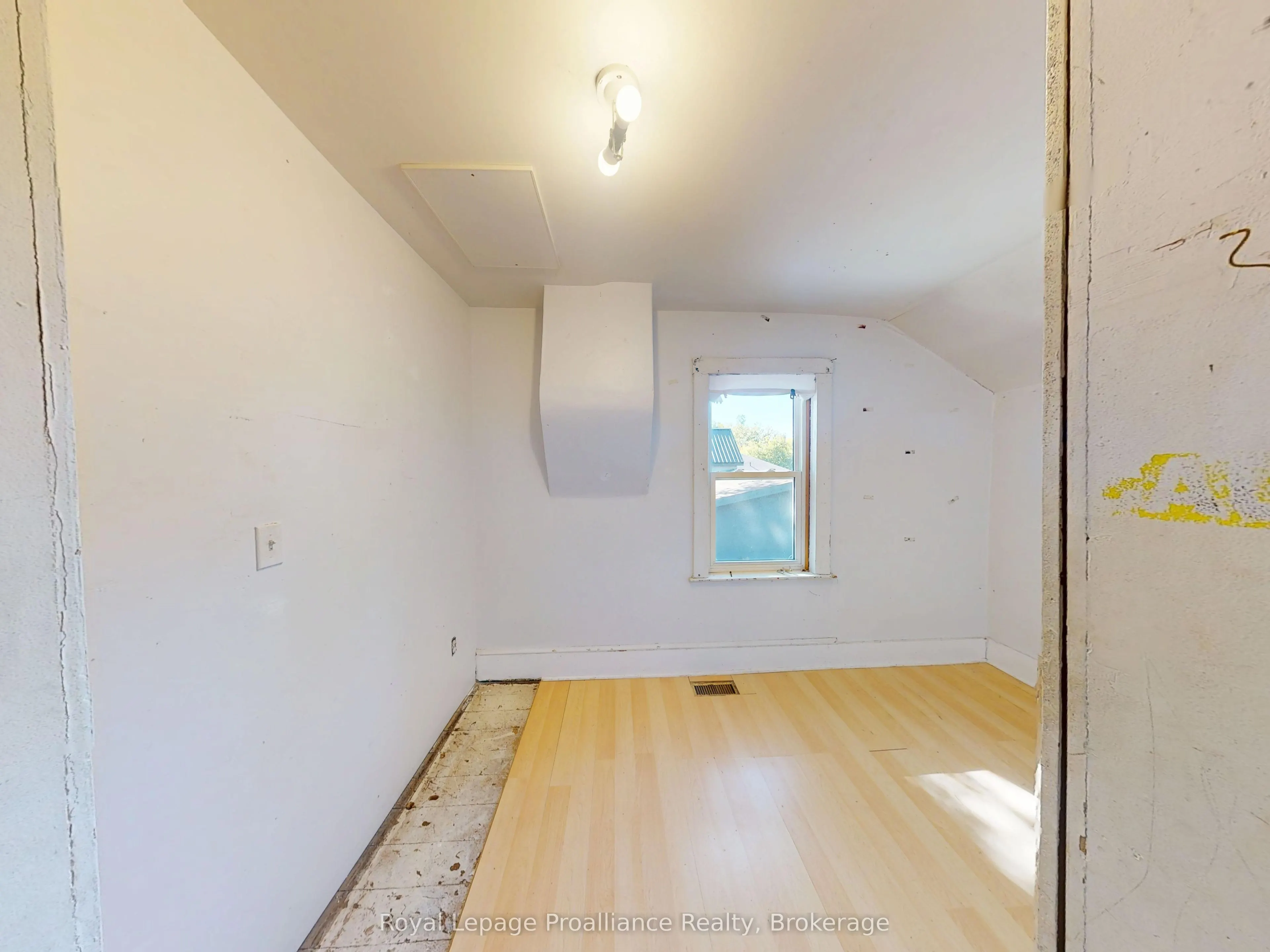 166 Burnham Street