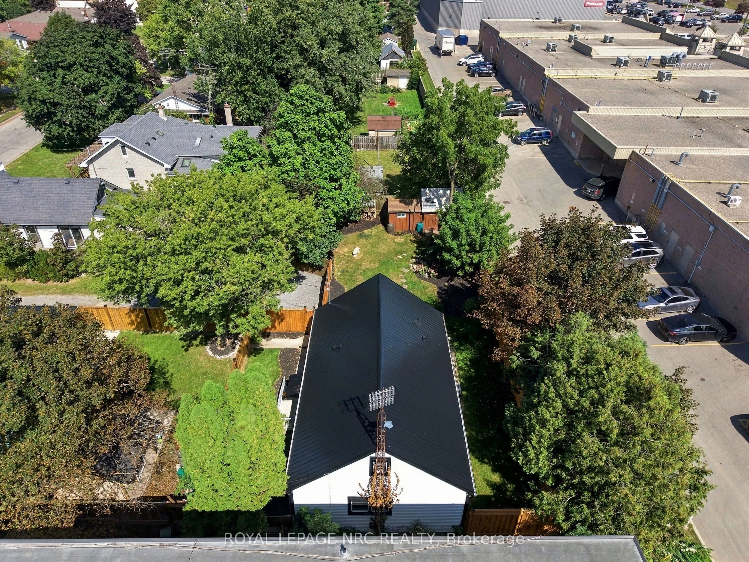 116 Dufferin Street