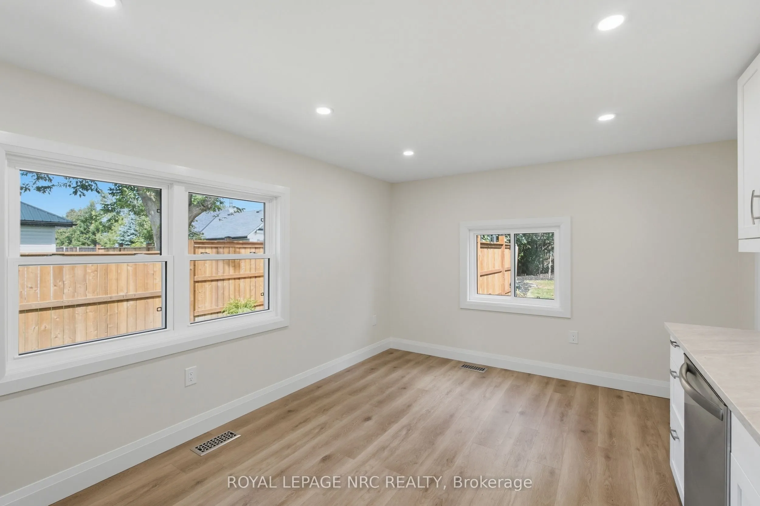 116 Dufferin Street