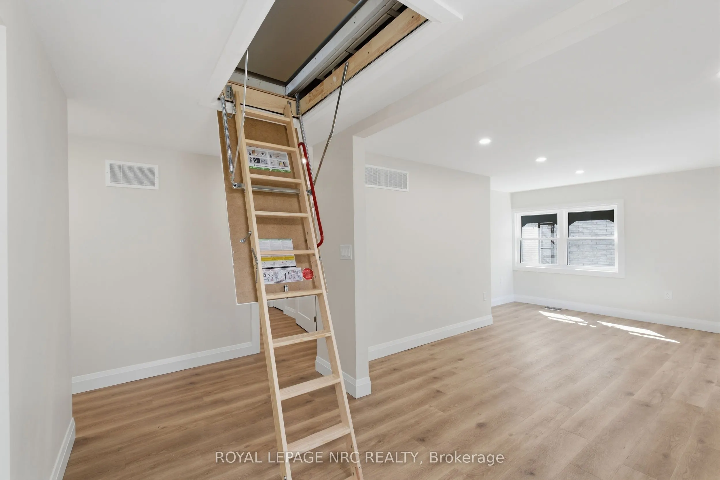 116 Dufferin Street