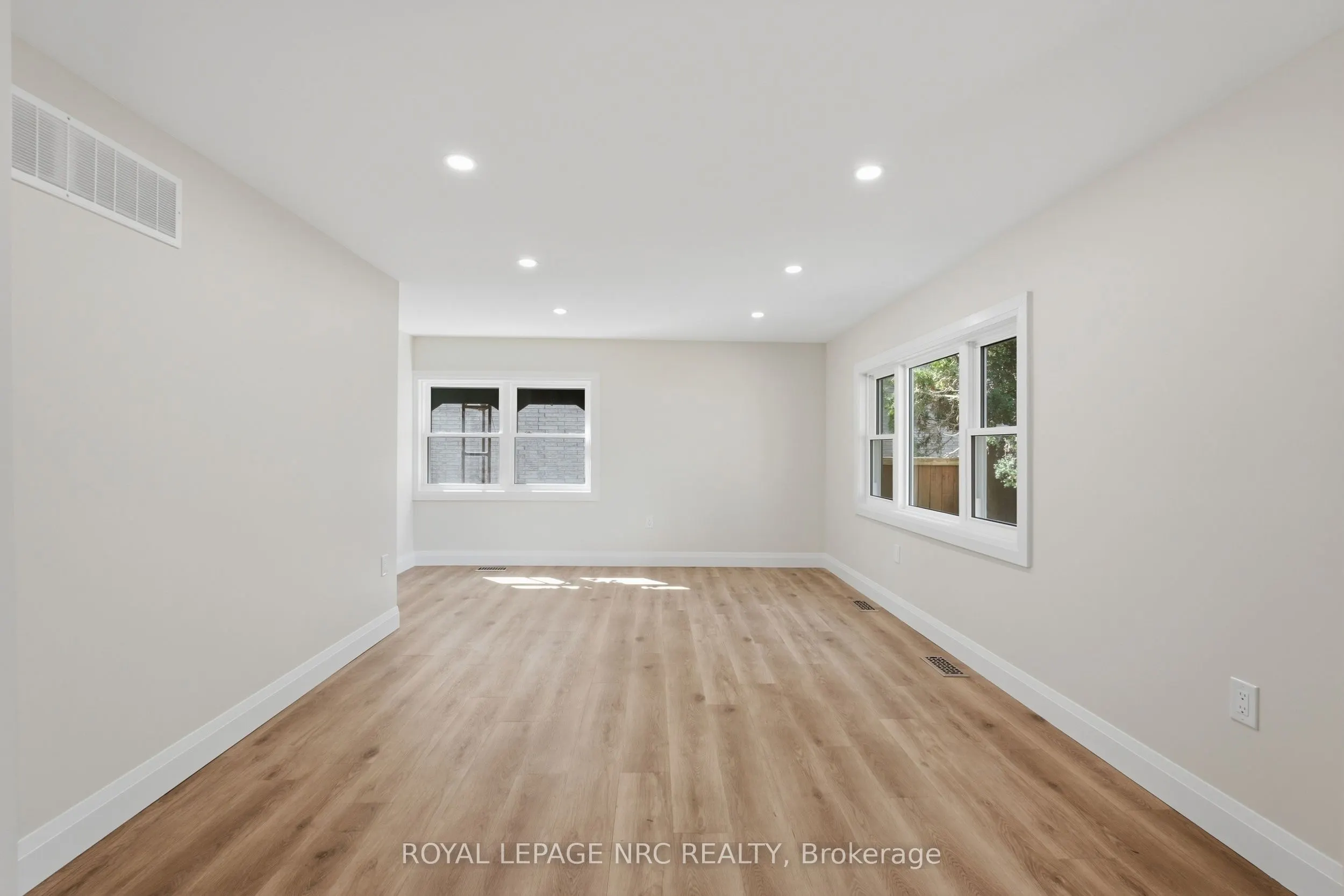 116 Dufferin Street
