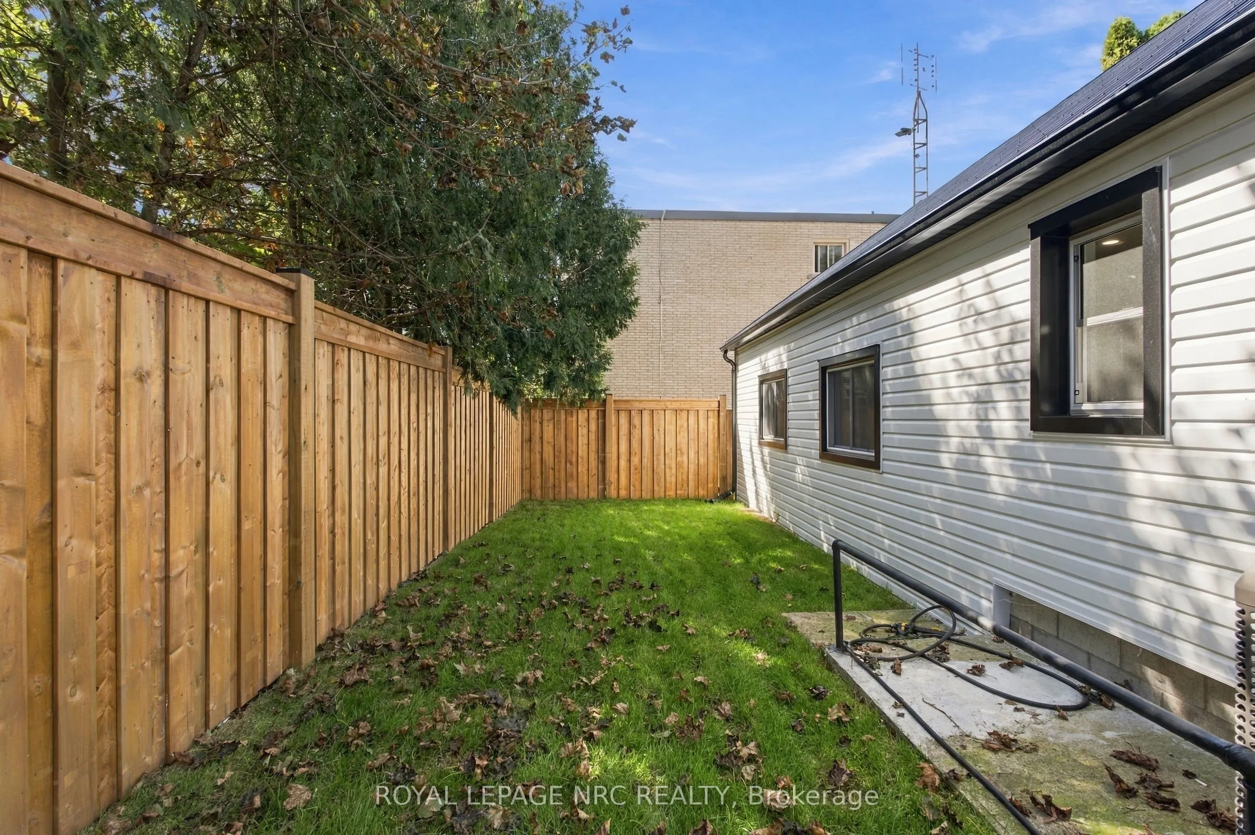 116 Dufferin Street