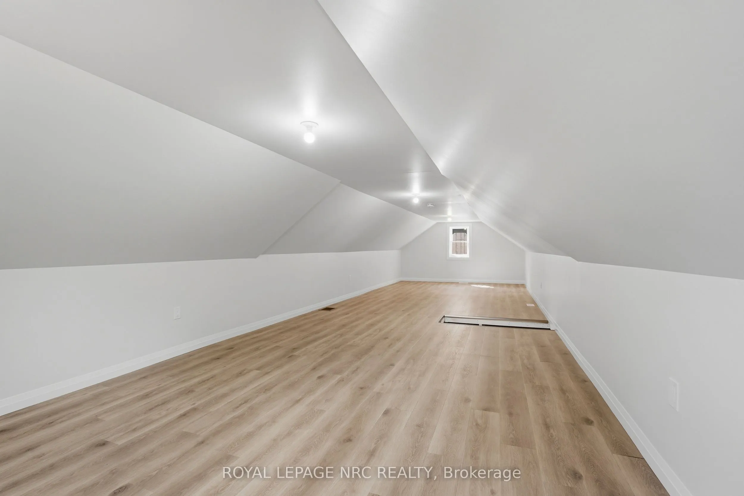 116 Dufferin Street