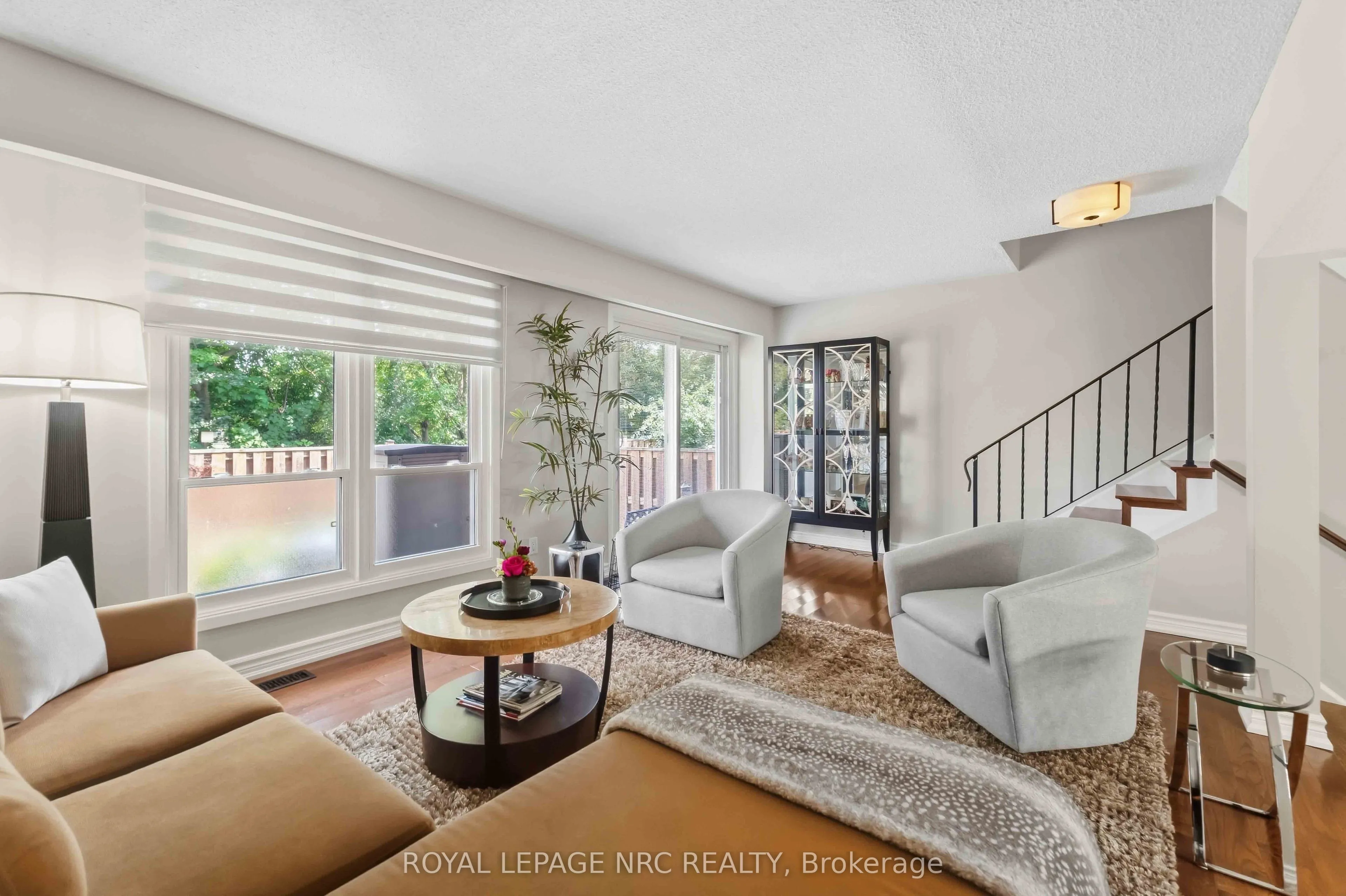 122 Lakeshore Road #43