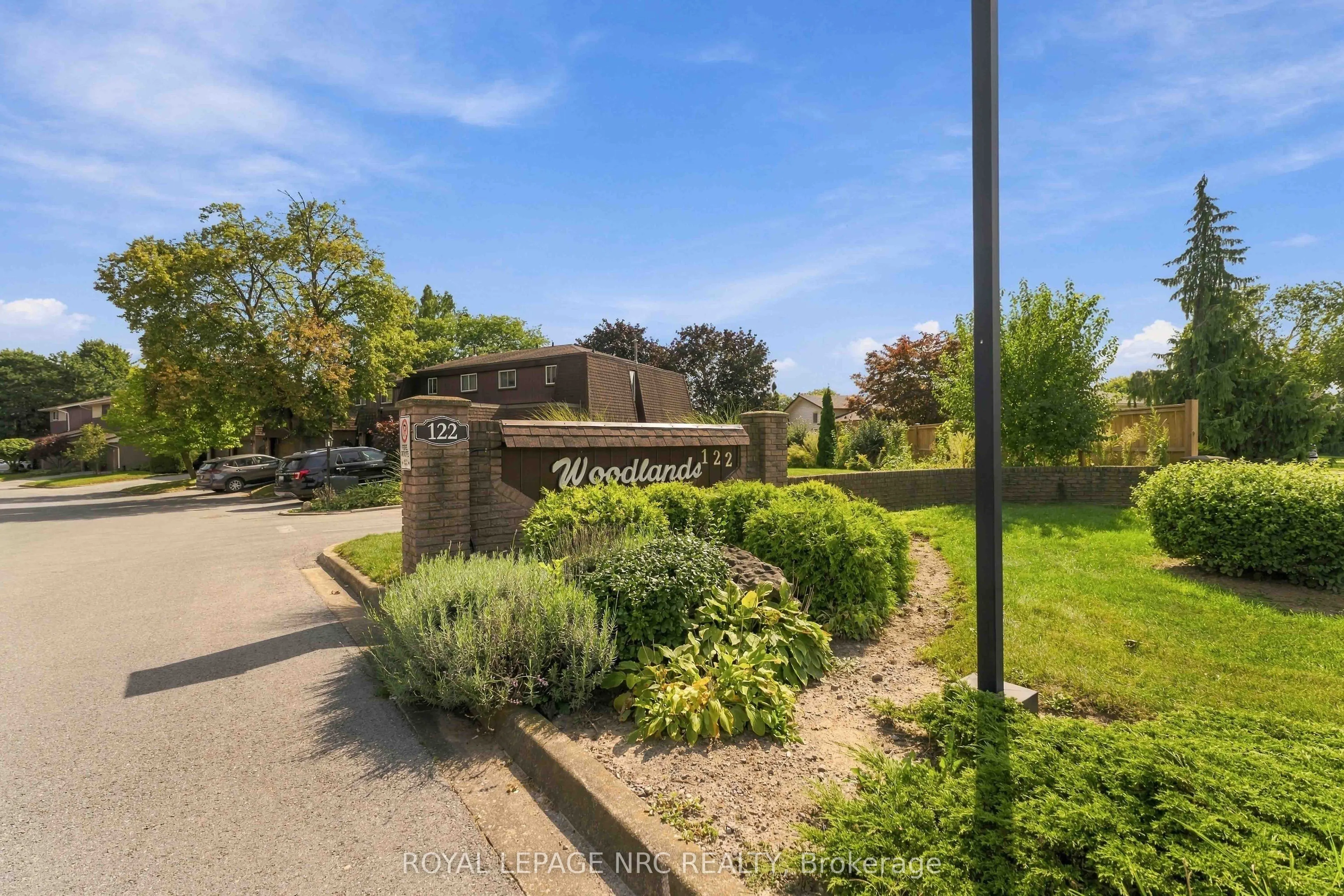 122 Lakeshore Road #43