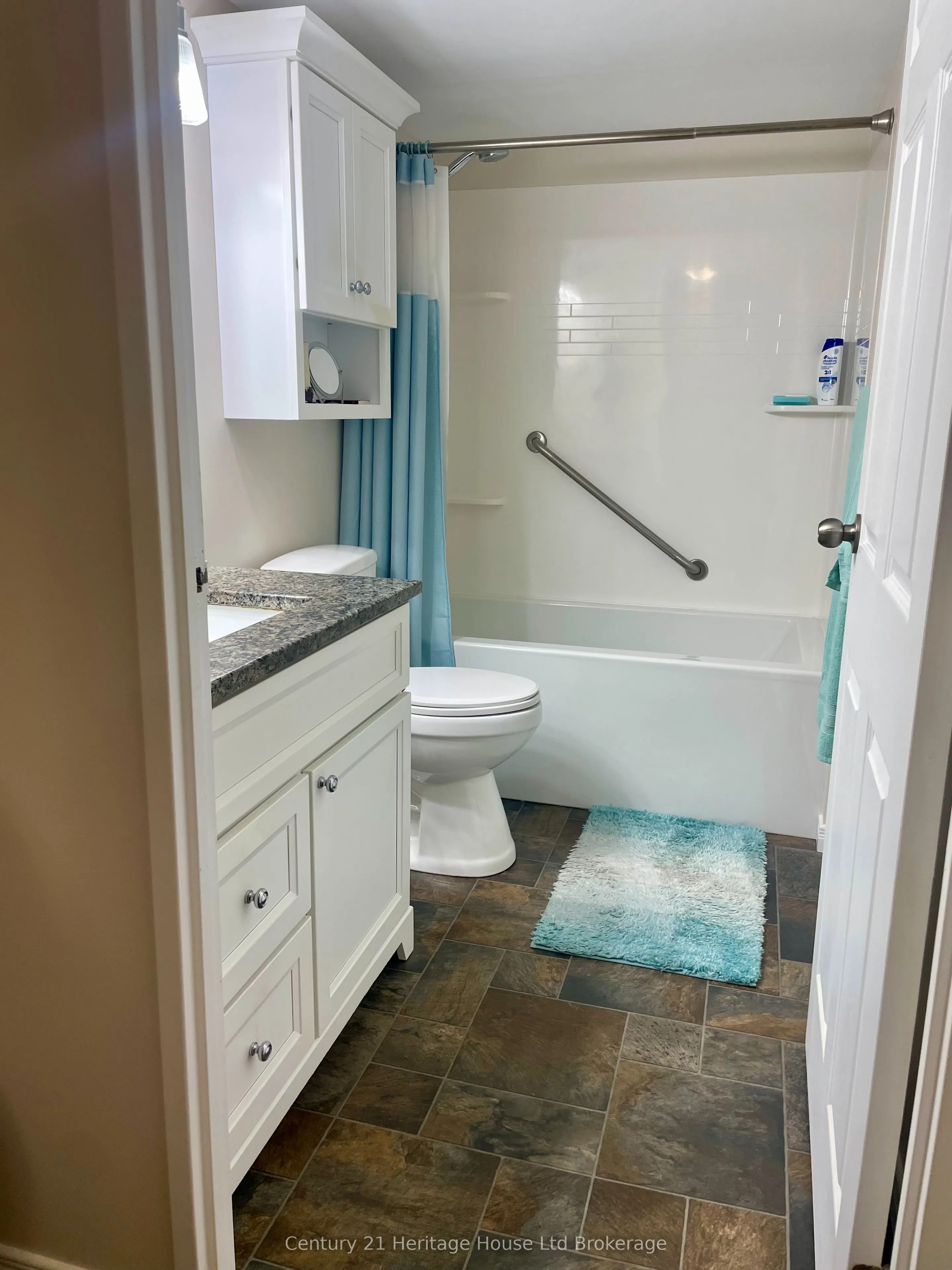 163 Ferguson Avenue #202