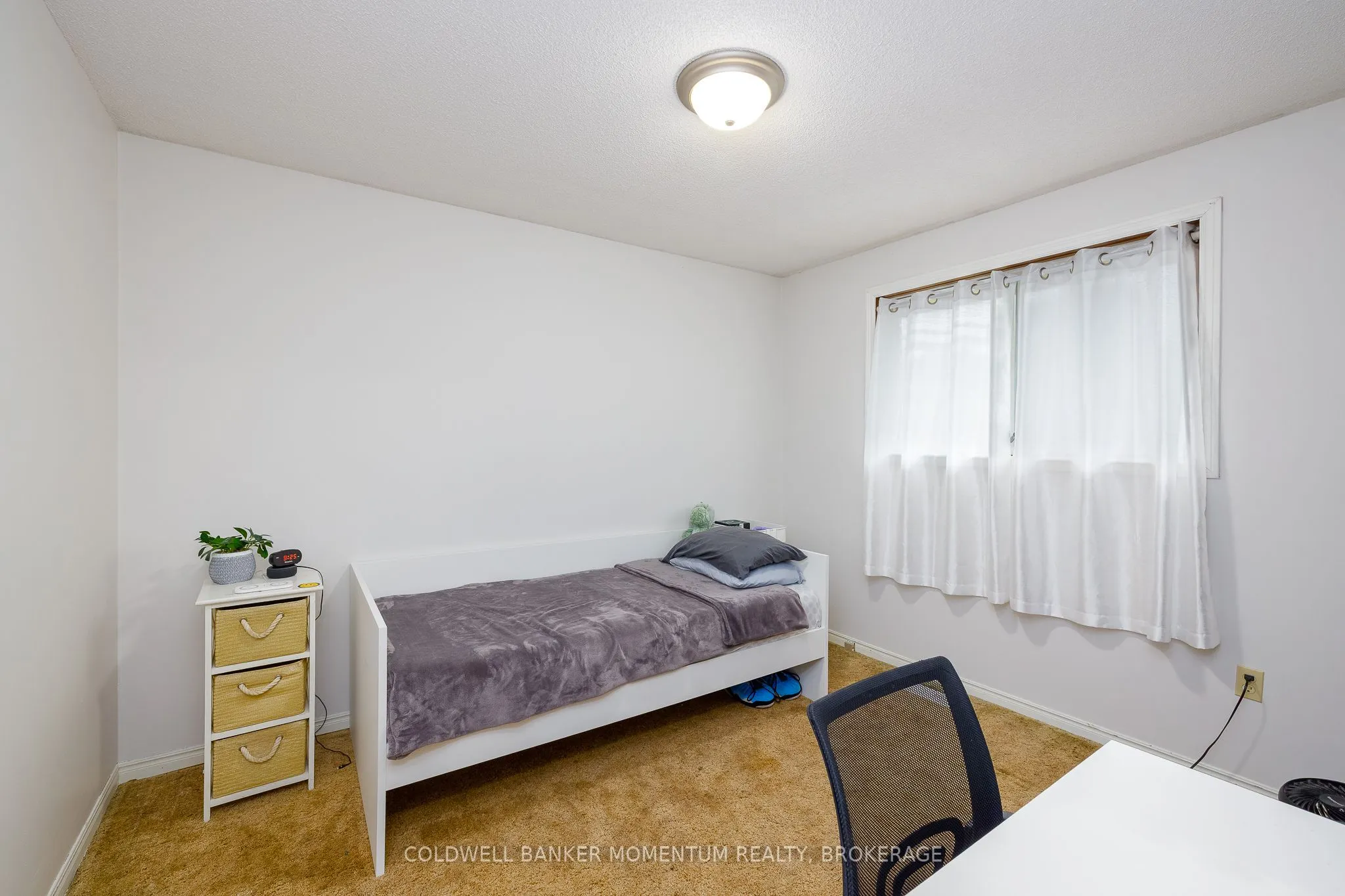 7439 Nasrullah Crescent