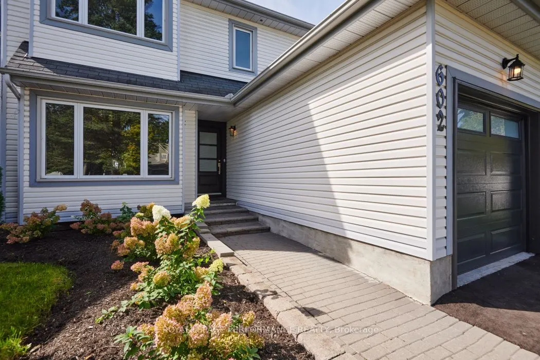 602 Brome Crescent