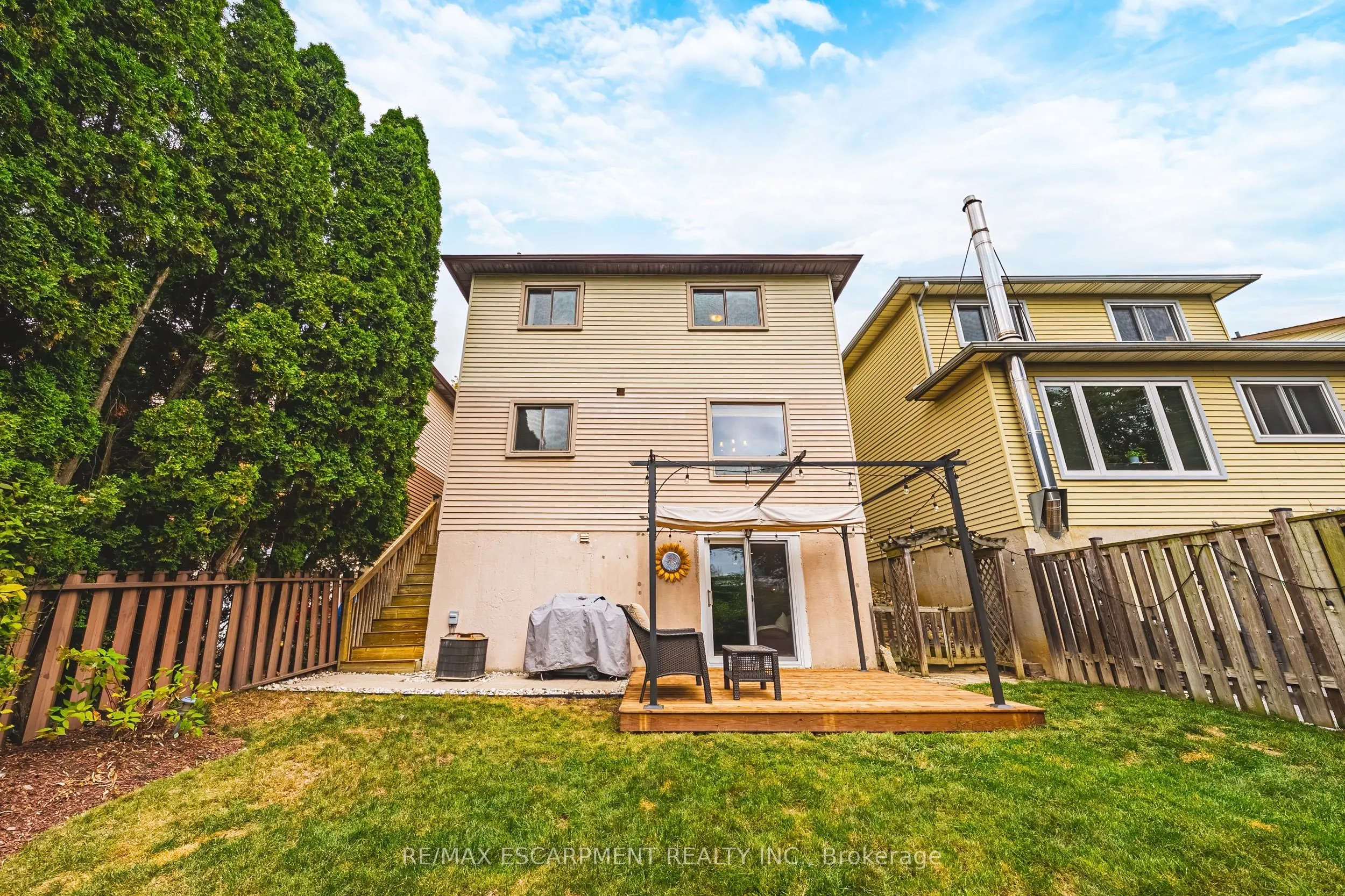 19 Hillsdale Court
