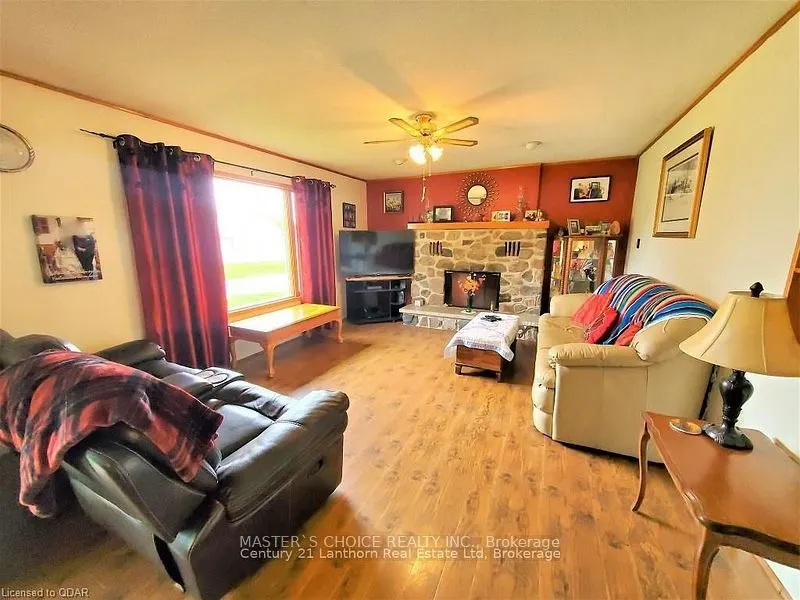 381 SQUIRE Road
