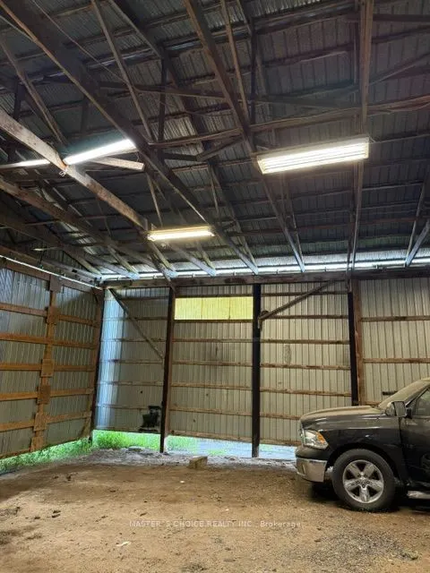 381 SQUIRE Road