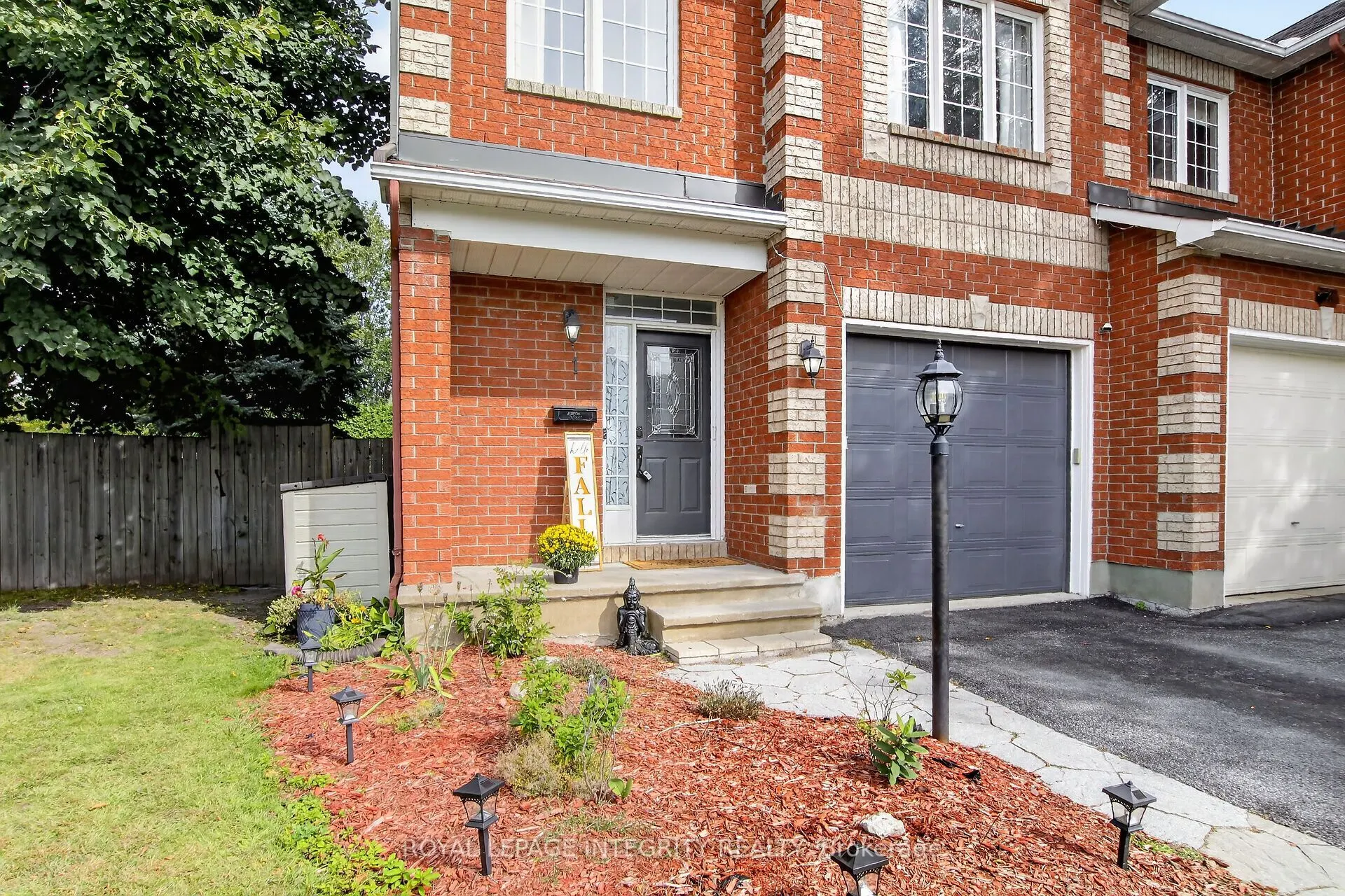 1 Chantilly Gate