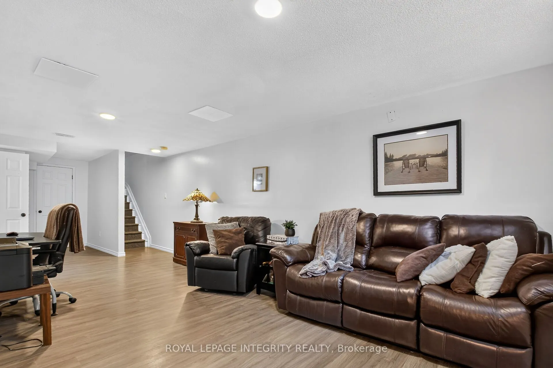 1 Chantilly Gate