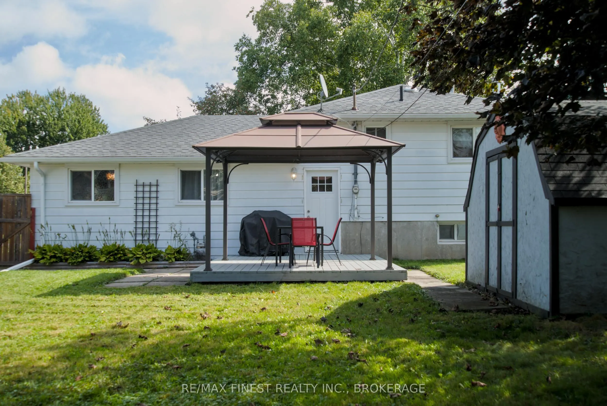 773 Clark Crescent