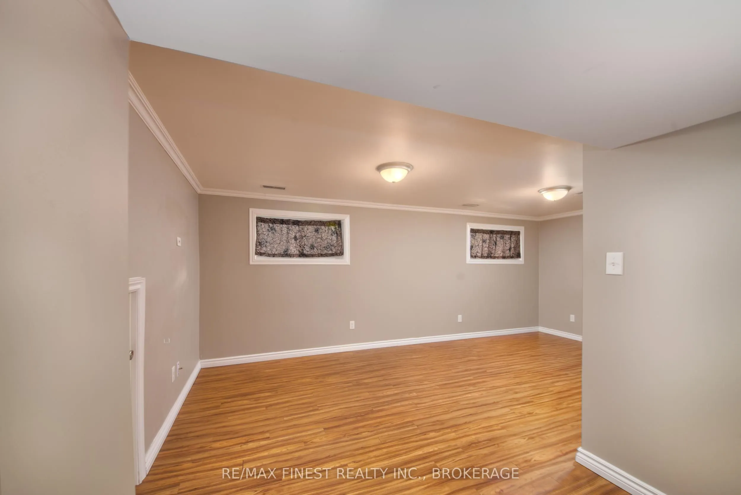 773 Clark Crescent