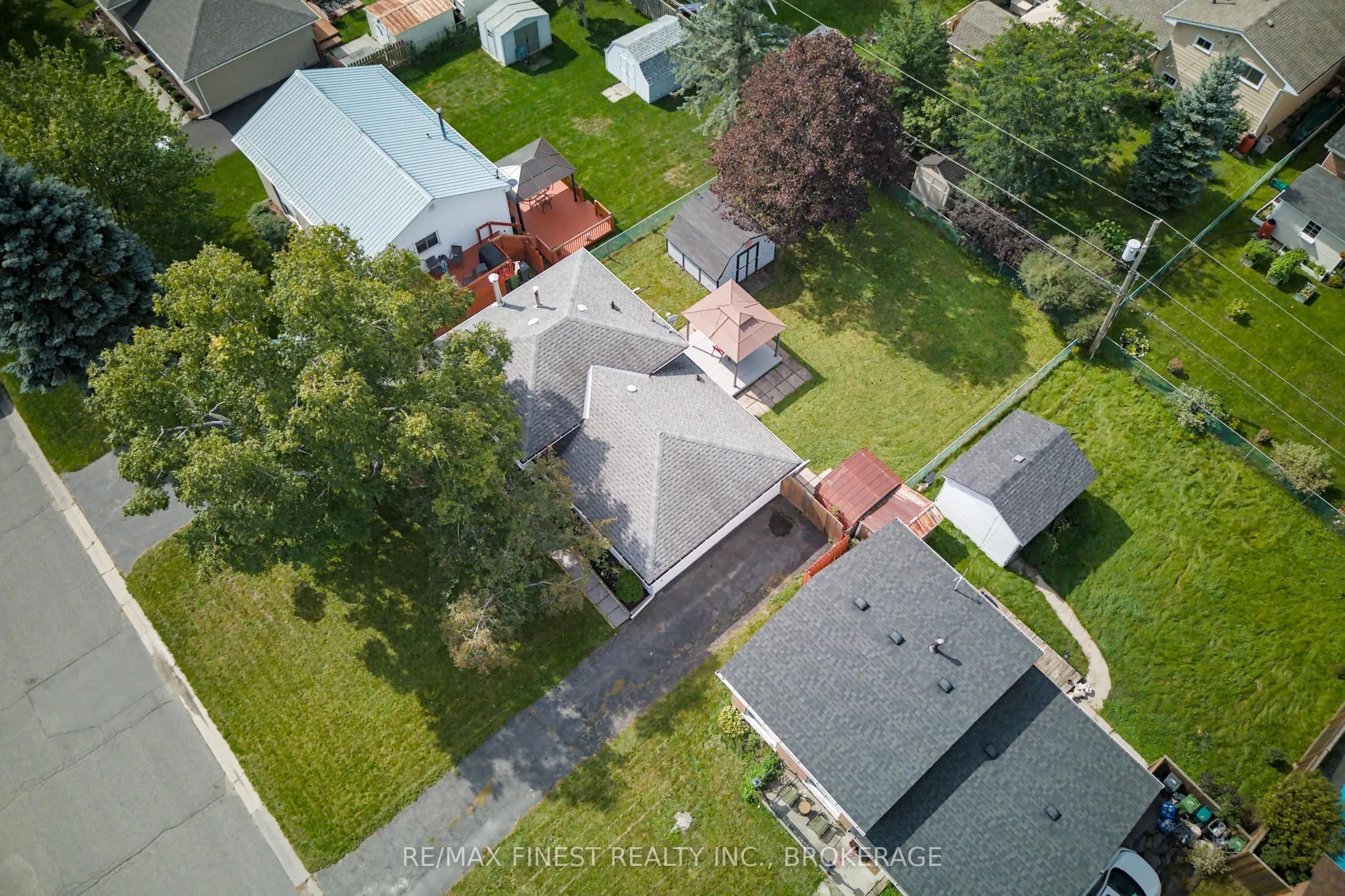 773 Clark Crescent