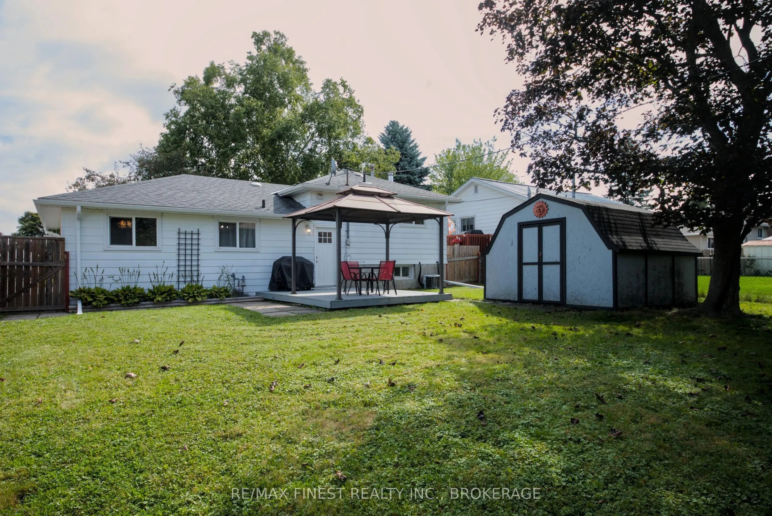 773 Clark Crescent