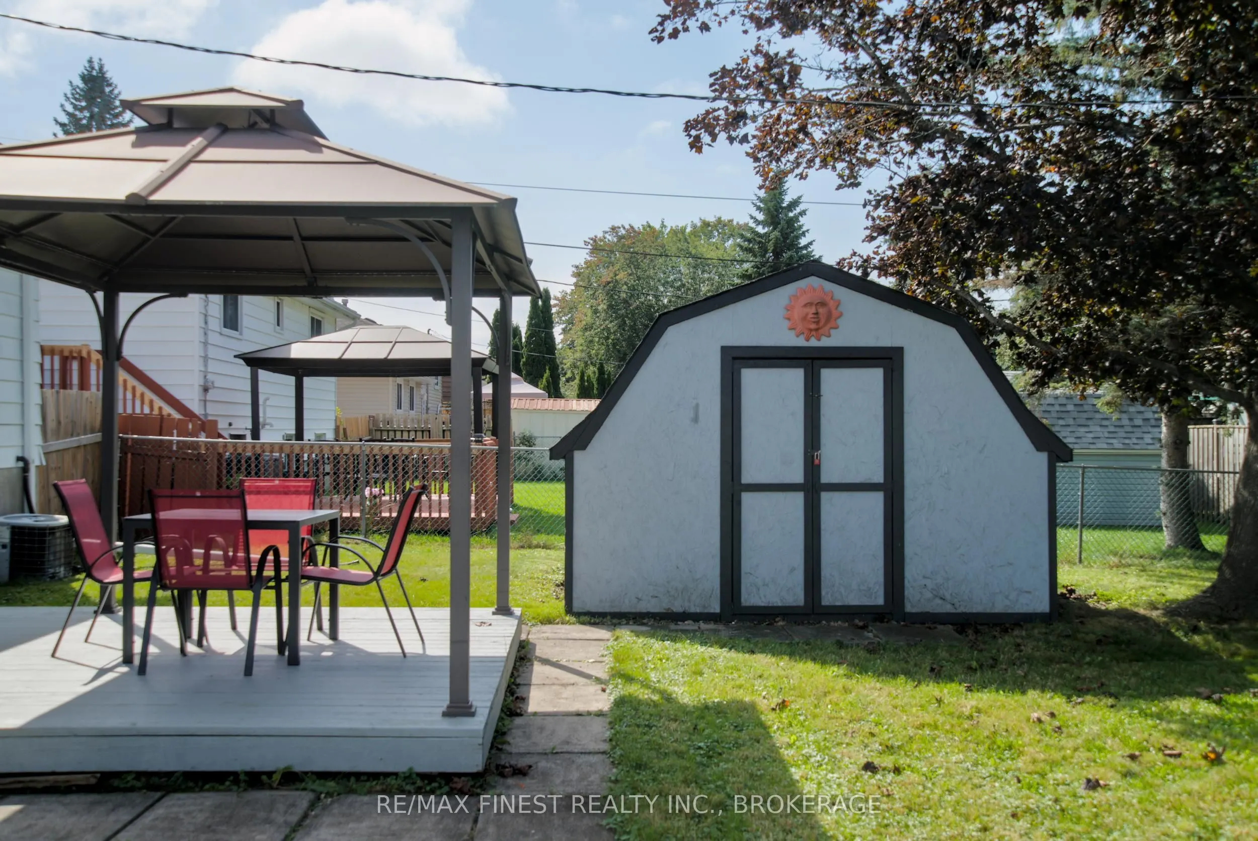 773 Clark Crescent
