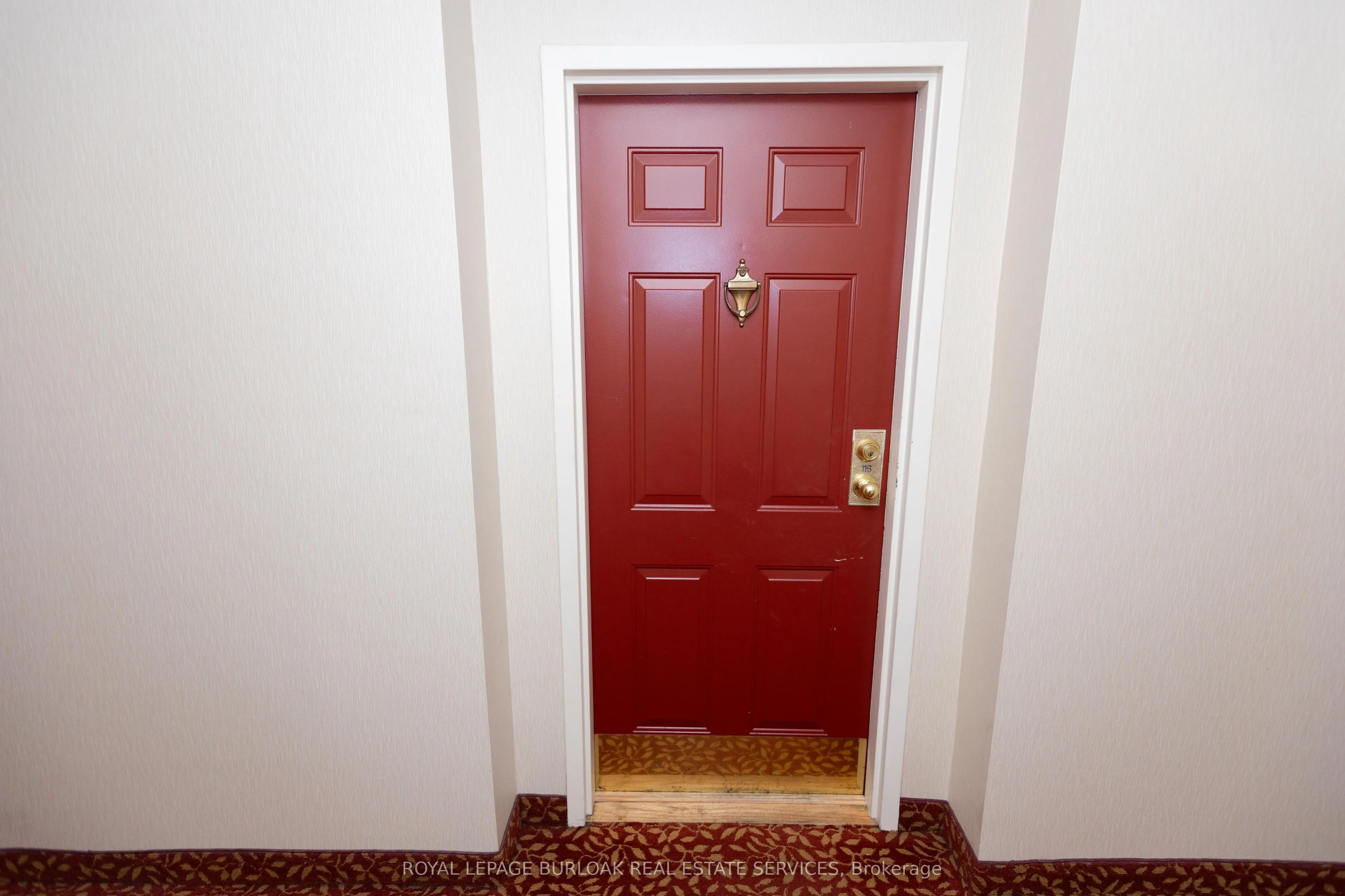 150 Wilson Street W #116