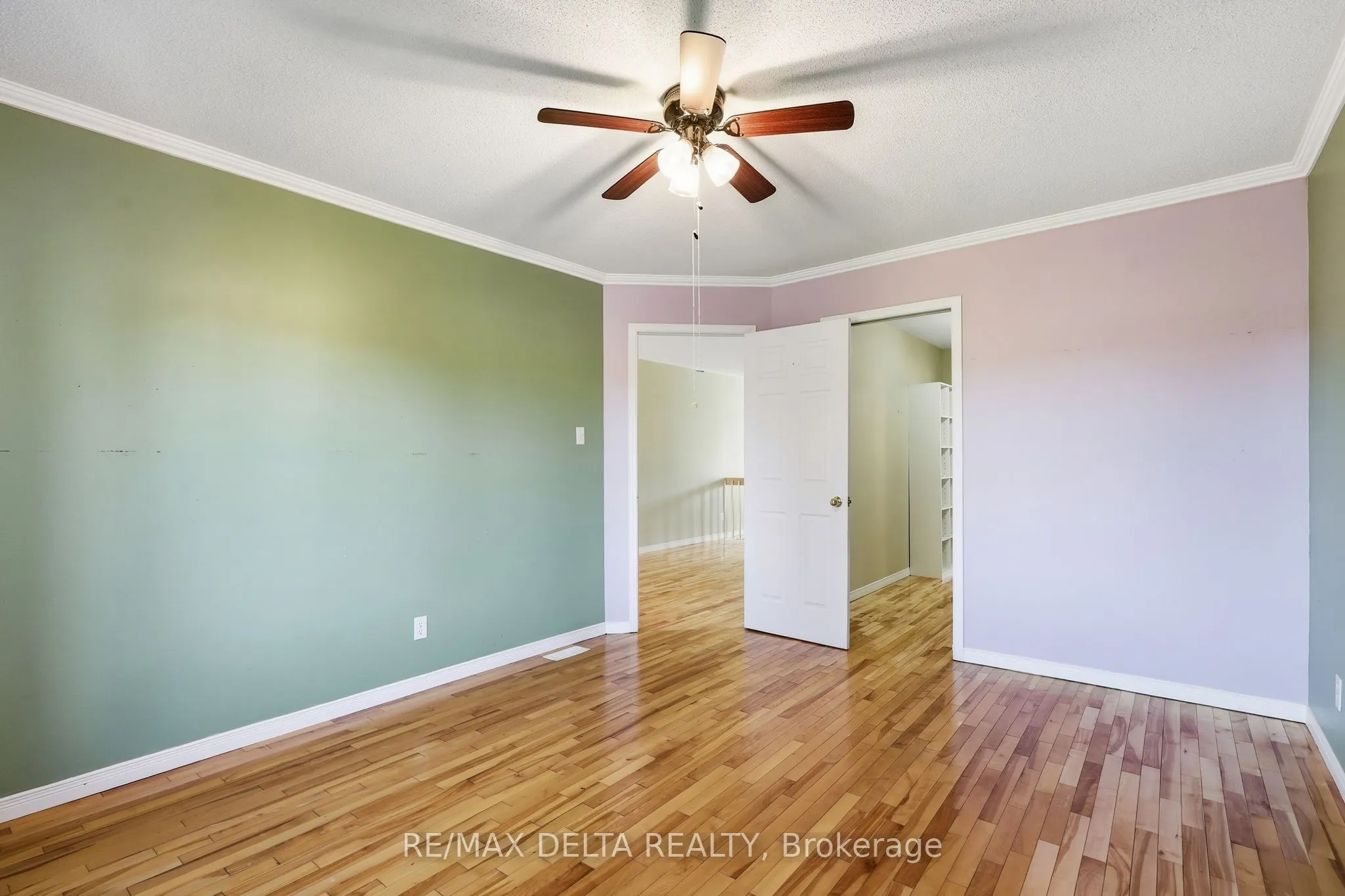 851 Nelson Street W