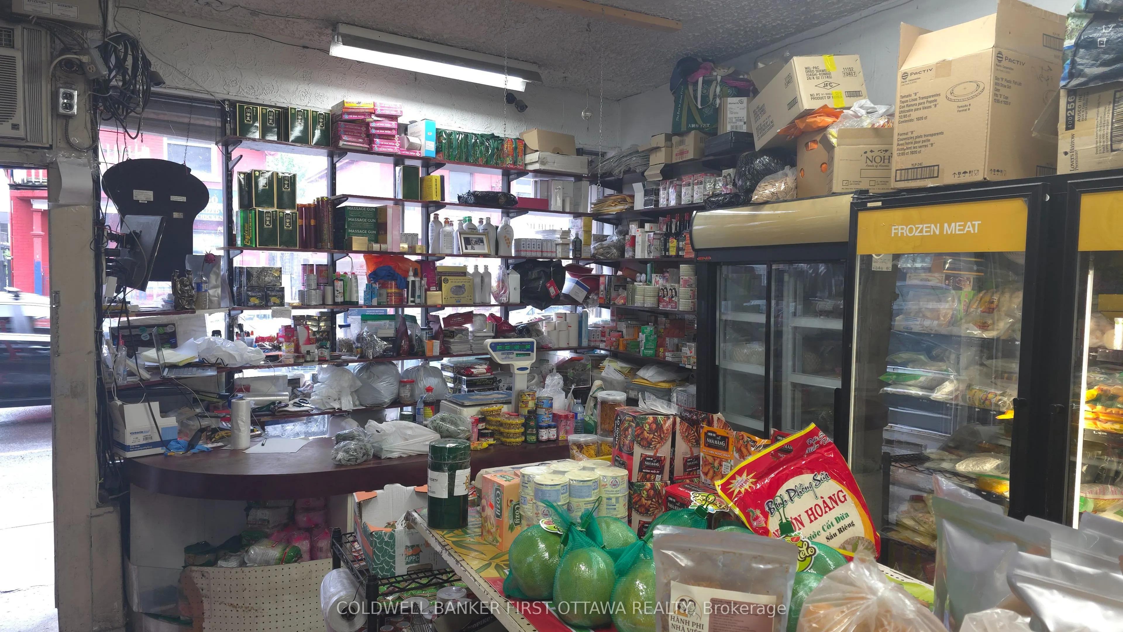 777 Somerset Street W