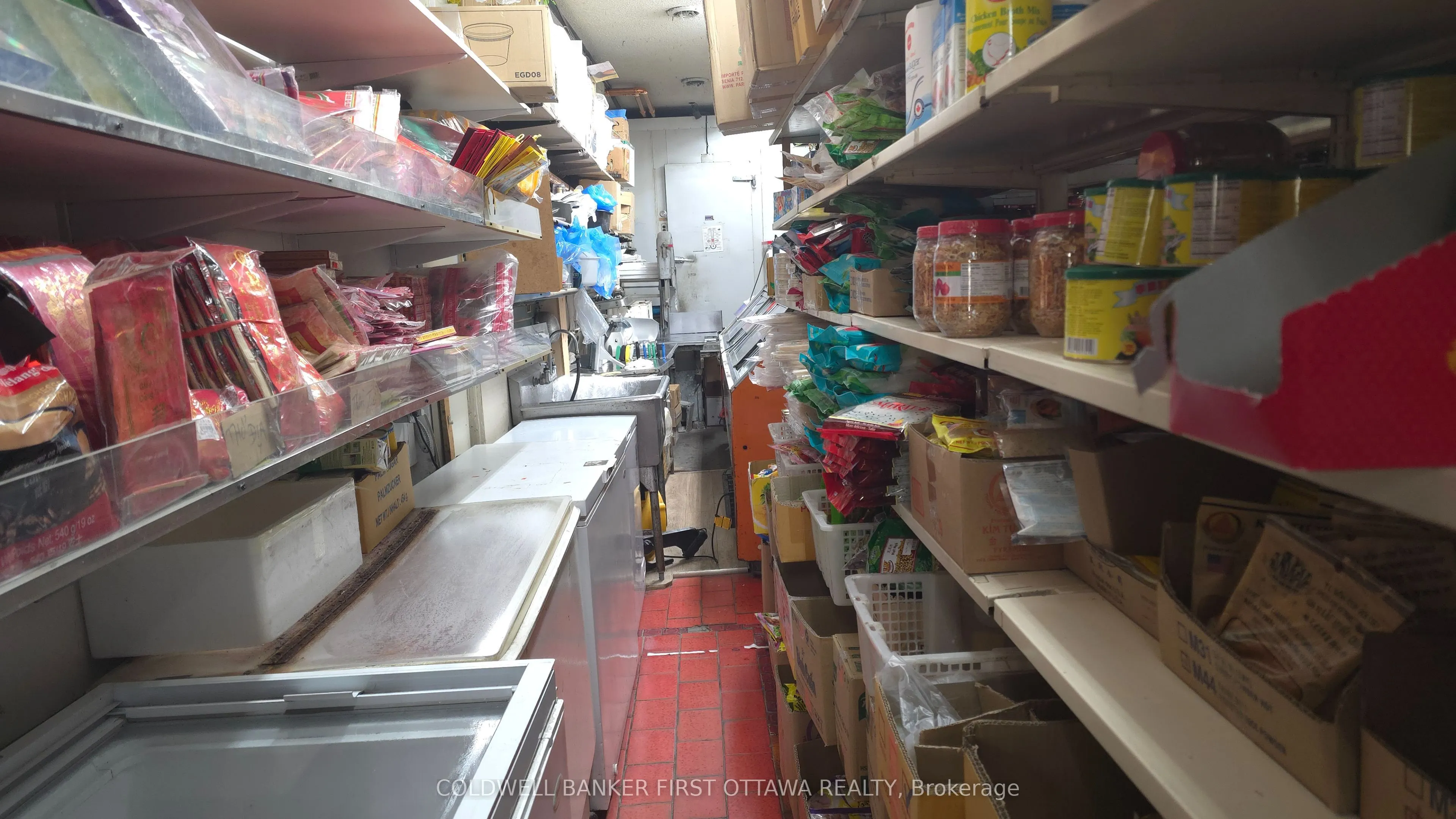 777 Somerset Street W